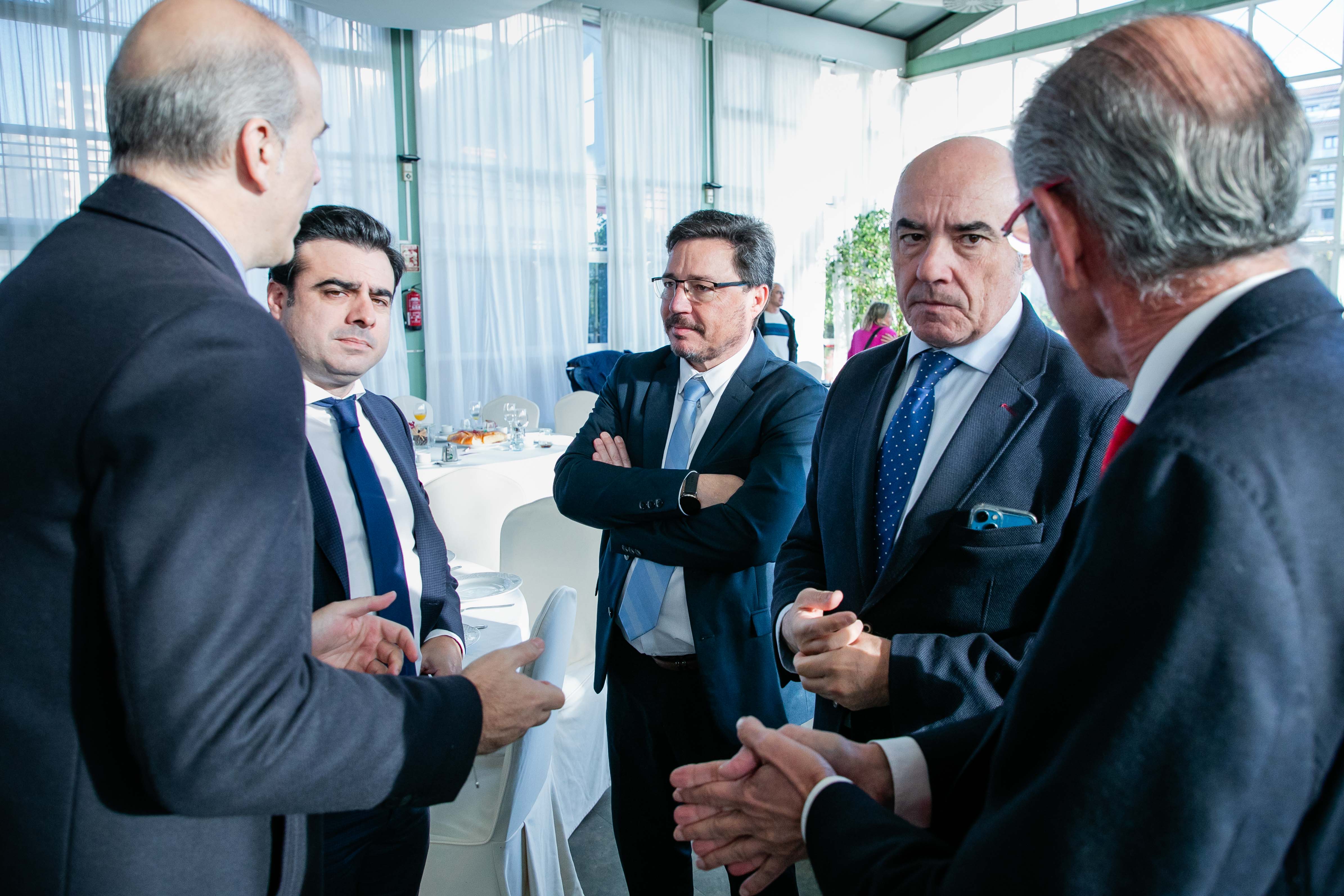 Foto del consejero de Economía durante el acto