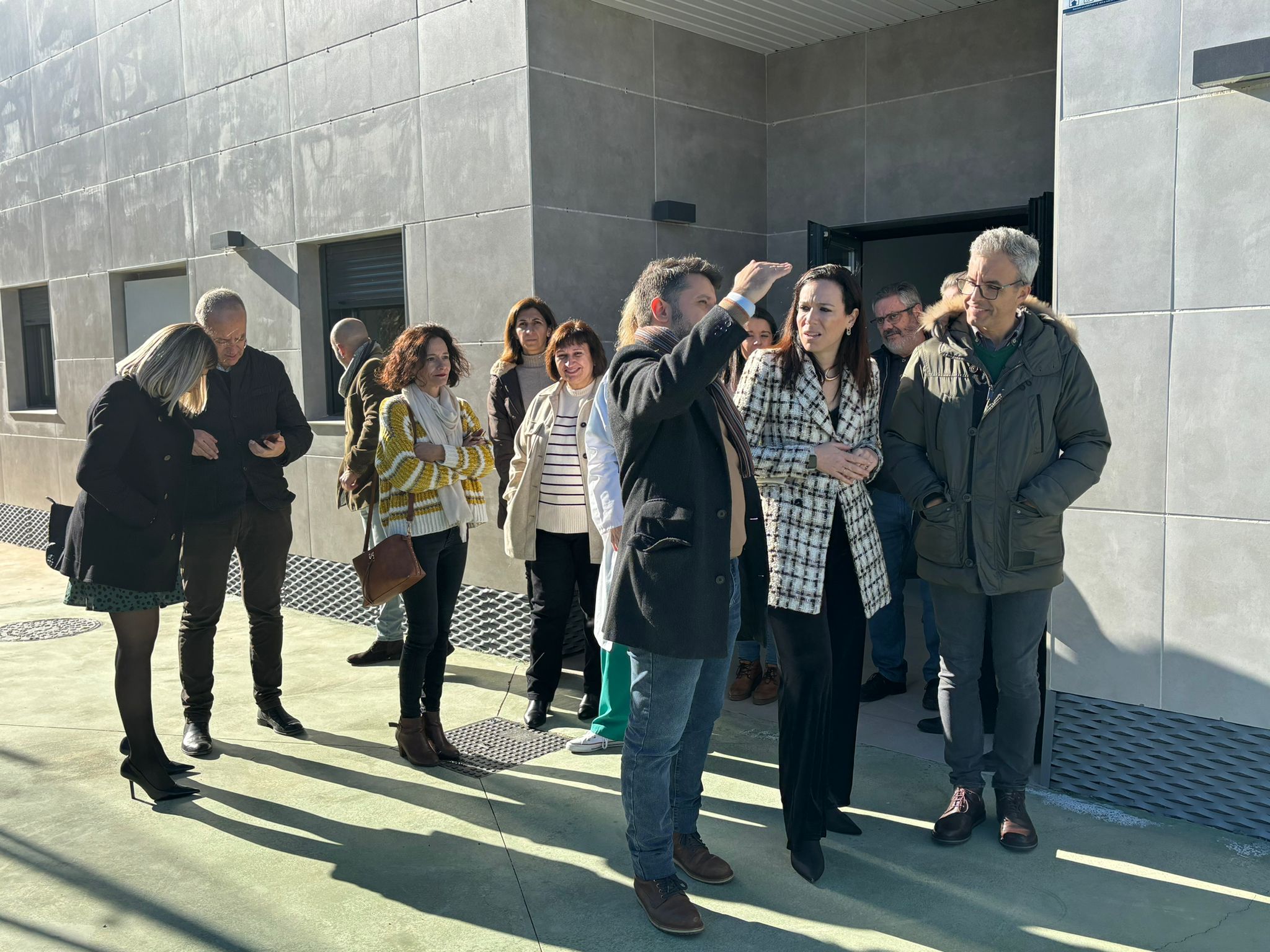 La consejera de Salud visita el Centro de Salud de Logrosán foto 7