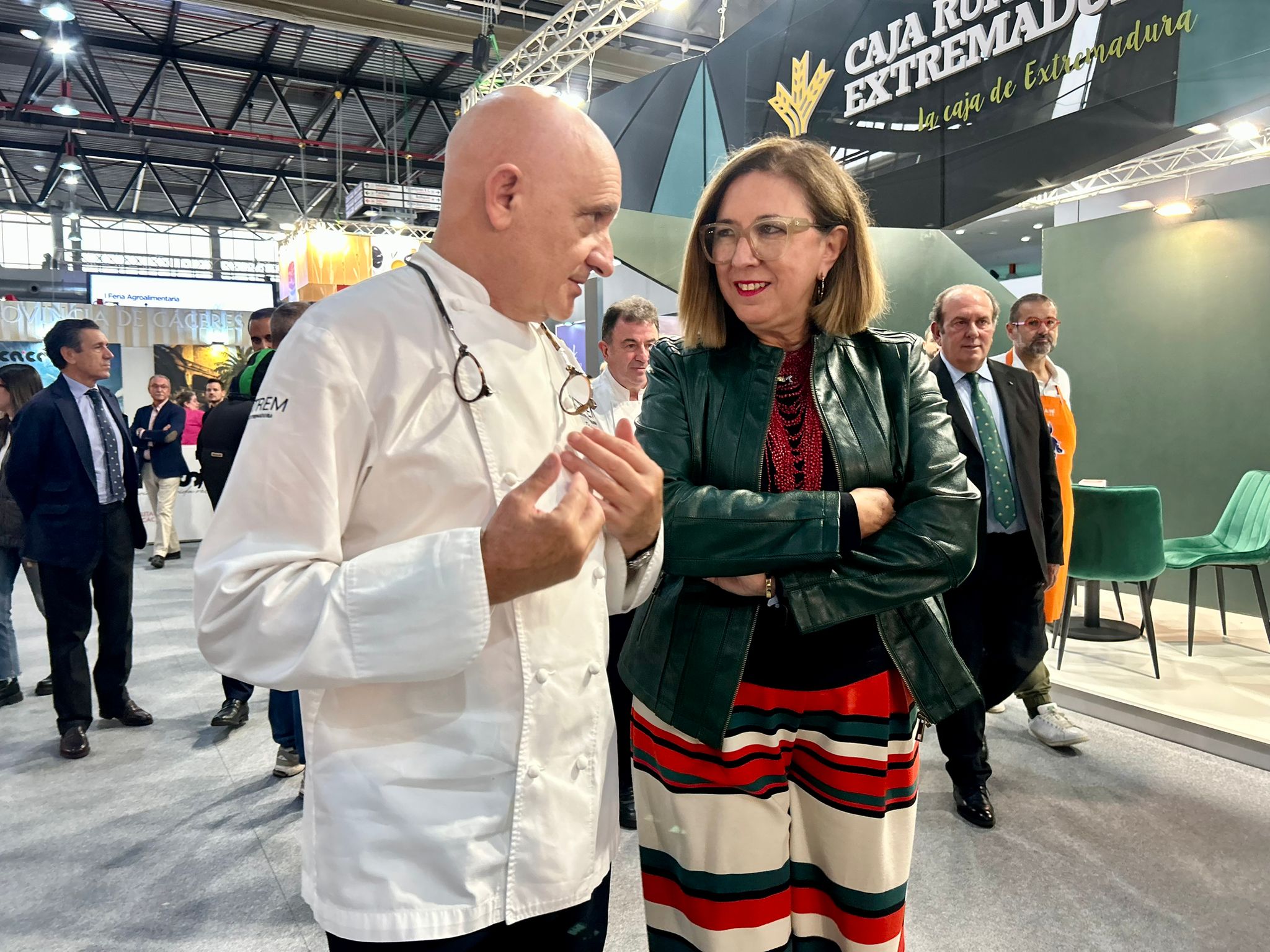 Imagen del artículo Mercedes Morán ensalza al sector agroalimentario y agroturístico extremeños durante la inauguración de la I Feria Agroalimentaria Espiga 2024