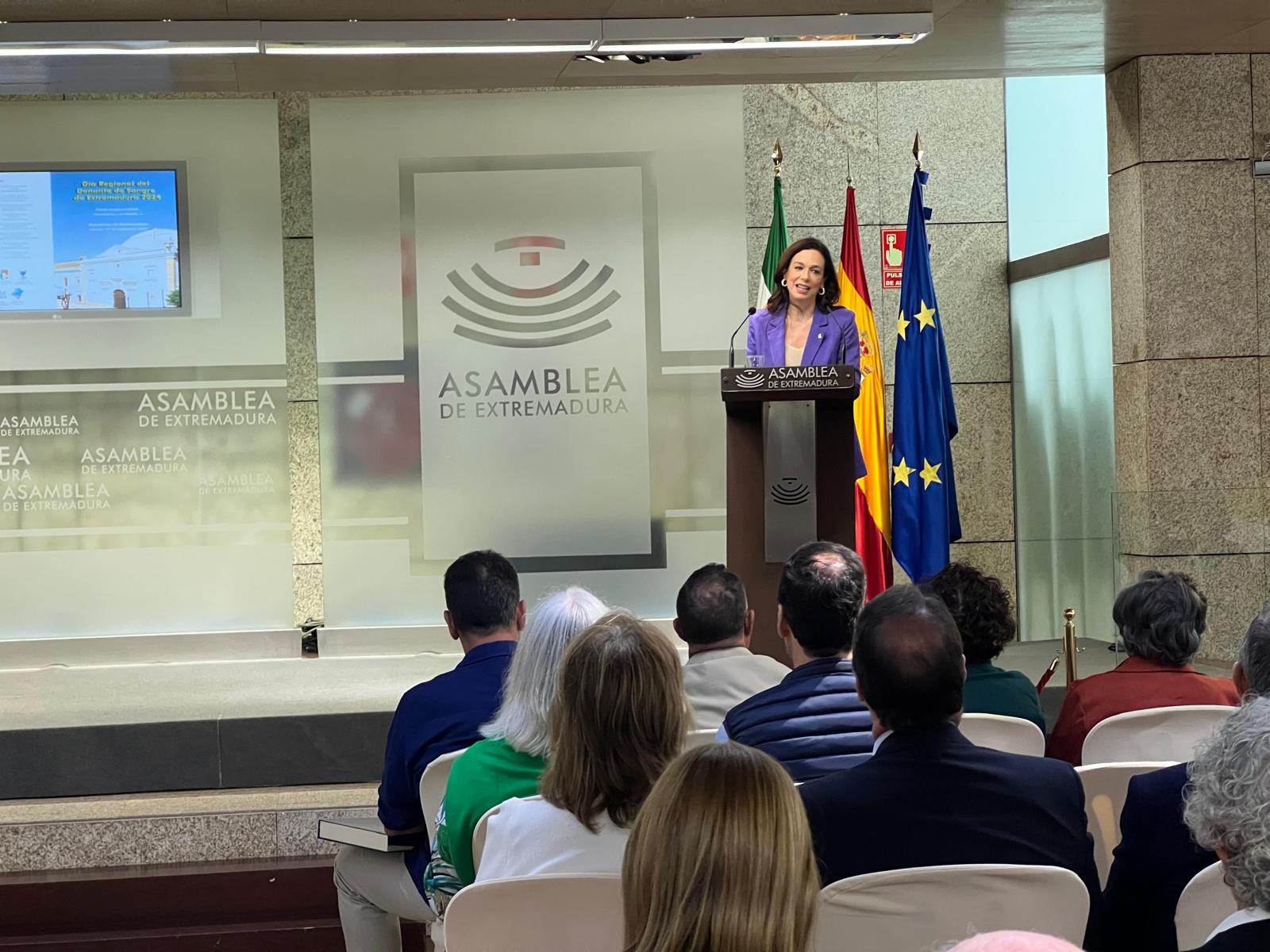 Image 0 of article Sara Gª Espada valora que Extremadura lidere un año más las donaciones de sangre