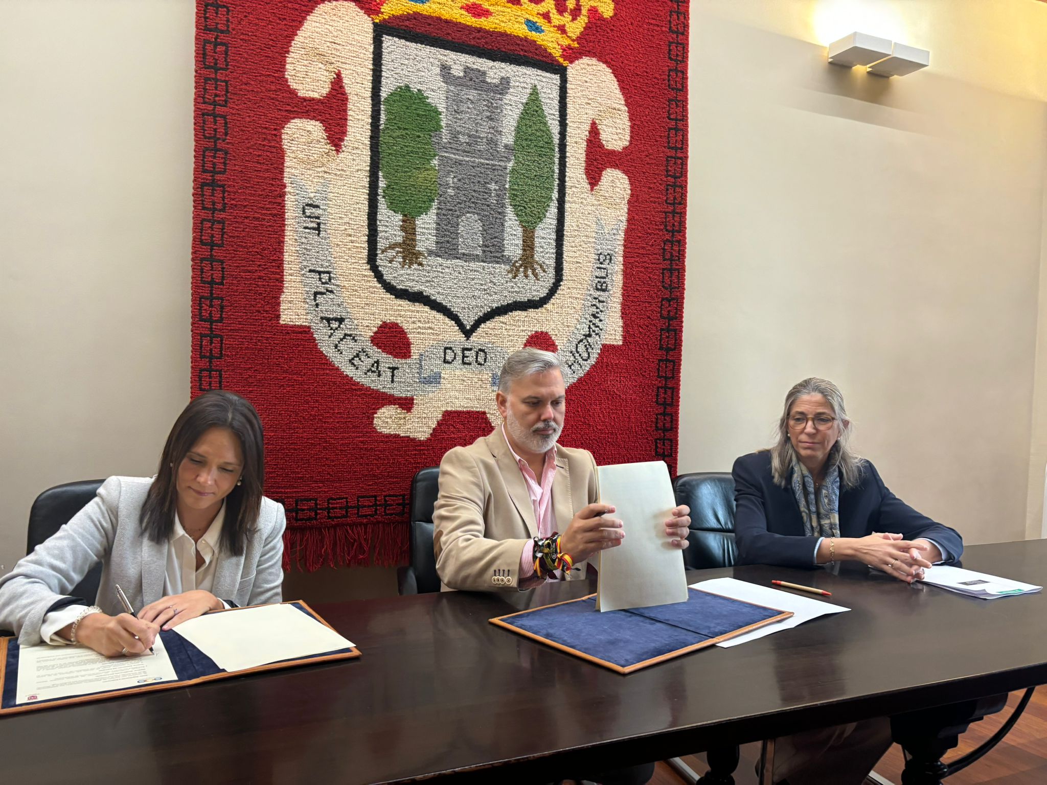 Image 3 of article AGENEX colaborará con el Ayuntamiento de Plasencia para promover la creación de comunidades energéticas
