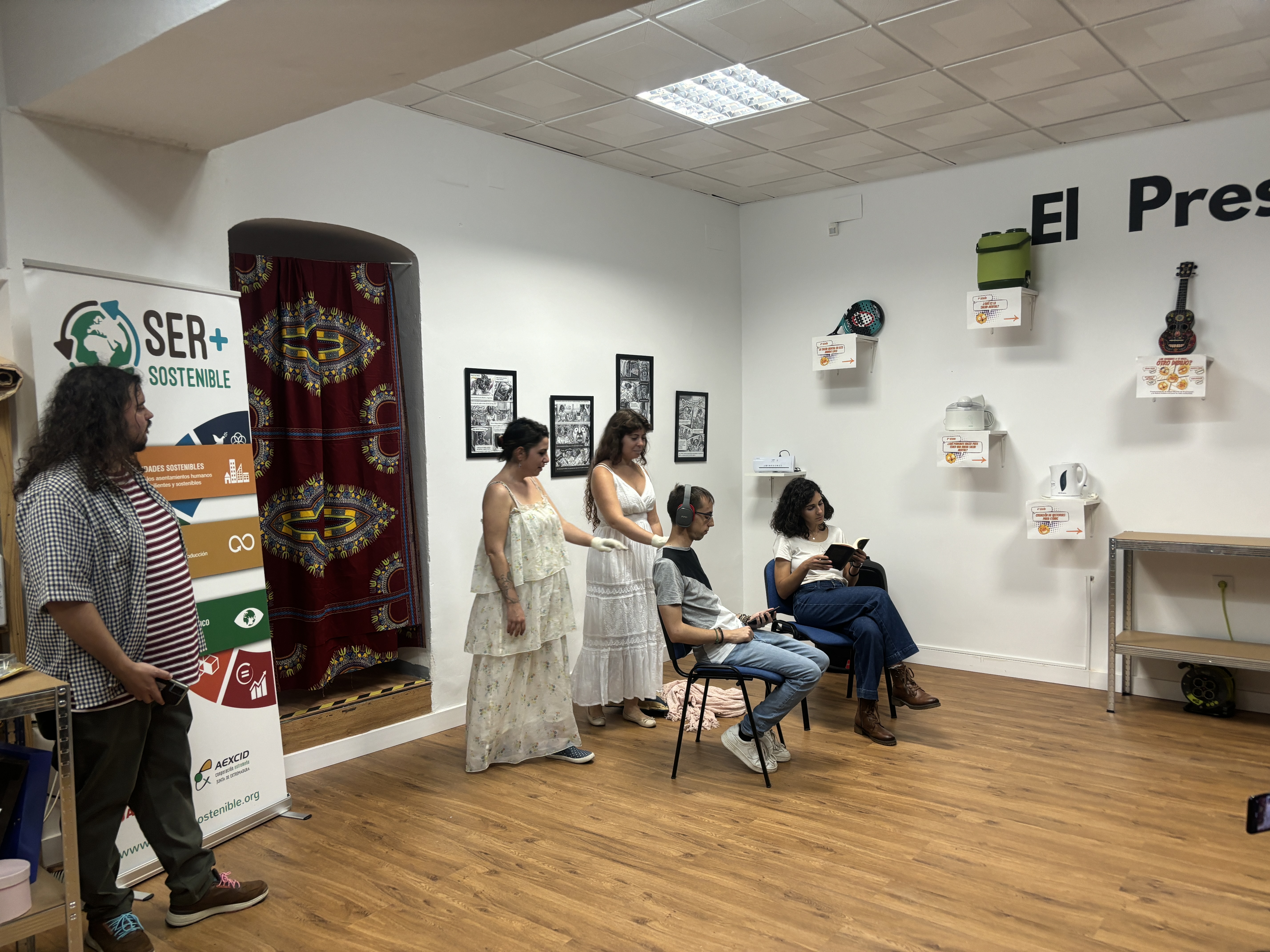 Image 3 of article El IJEX impulsa un proyecto centrado en la salud mental de los jóvenes a través del cómic y el teatro