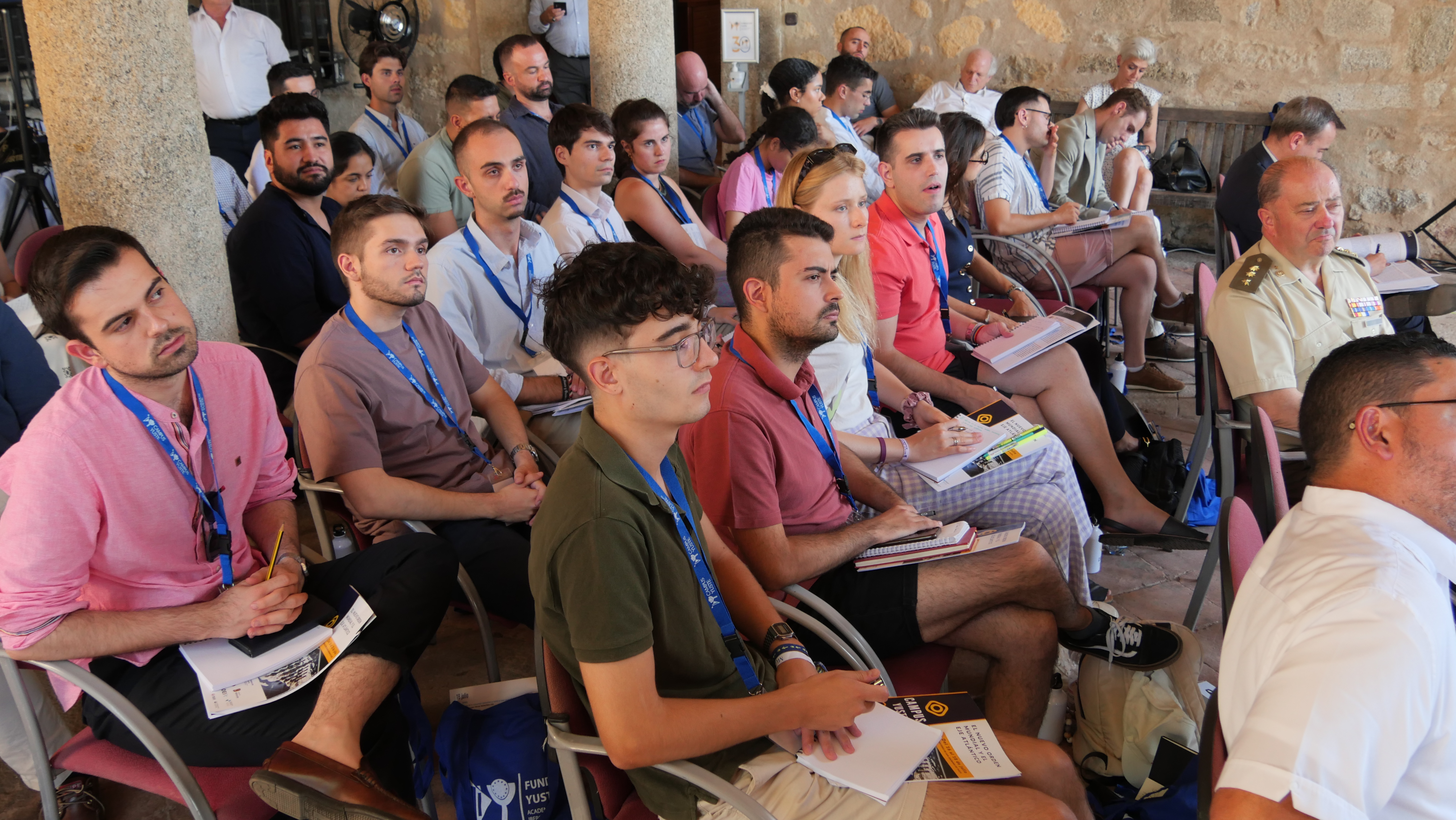 Imagen del artículo La Fundación Yuste convoca 10 becas de investigación sobre el impacto de la UE en la vida de las personas con discapacidad