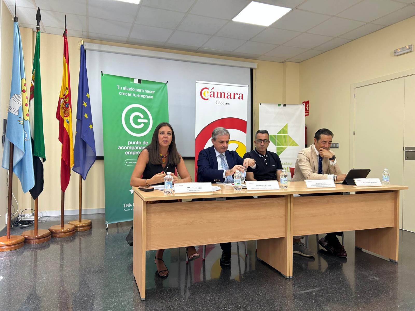 Imagen del artículo El Punto de Acompañamiento Empresarial amplía sus servicios en el territorio con un nuevo espacio en Navalmoral de la Mata