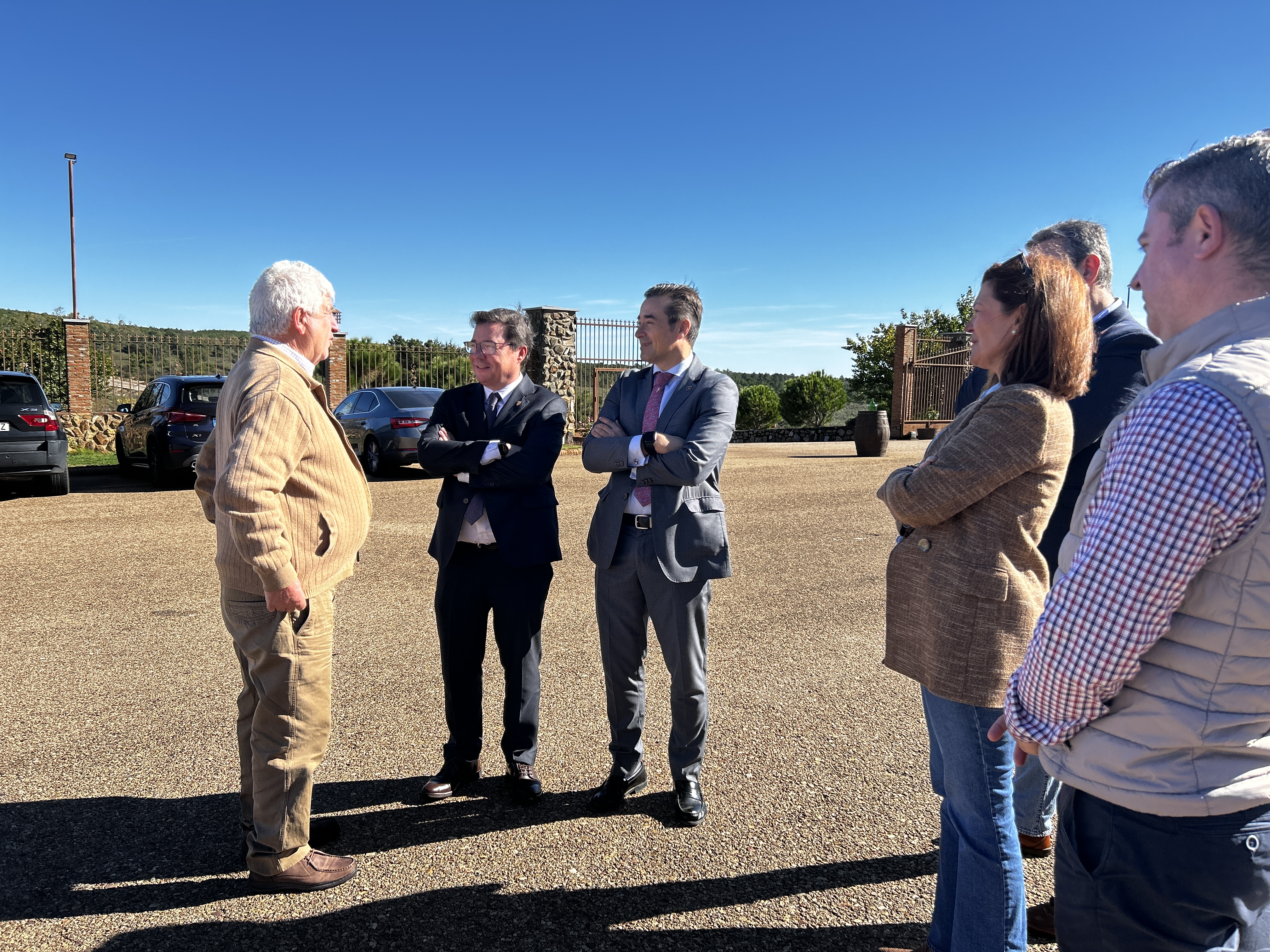 Visita  Bodegas Ruiz Torres foto 2