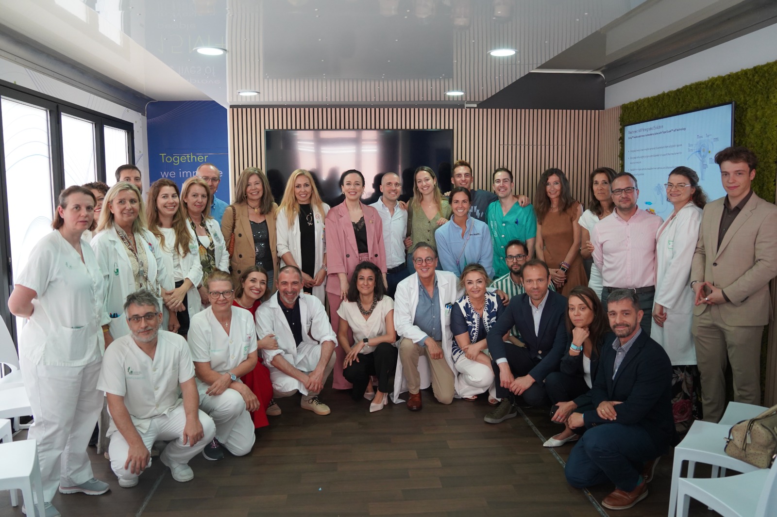 Imagen del artículo El Hospital Universitario de Badajoz ha recibido al centro de innovación móvil con formación especializada en anestesia y medicina intensiva