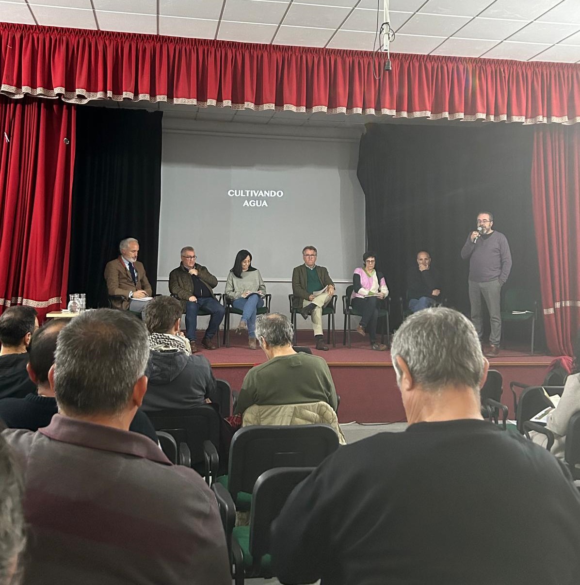 Imagen del artículo La Junta aborda las necesidades en infraestructuras hídricas en el norte de la región en el Seminario 'Problemáticas sobre el agua en el norte de Extremadura'