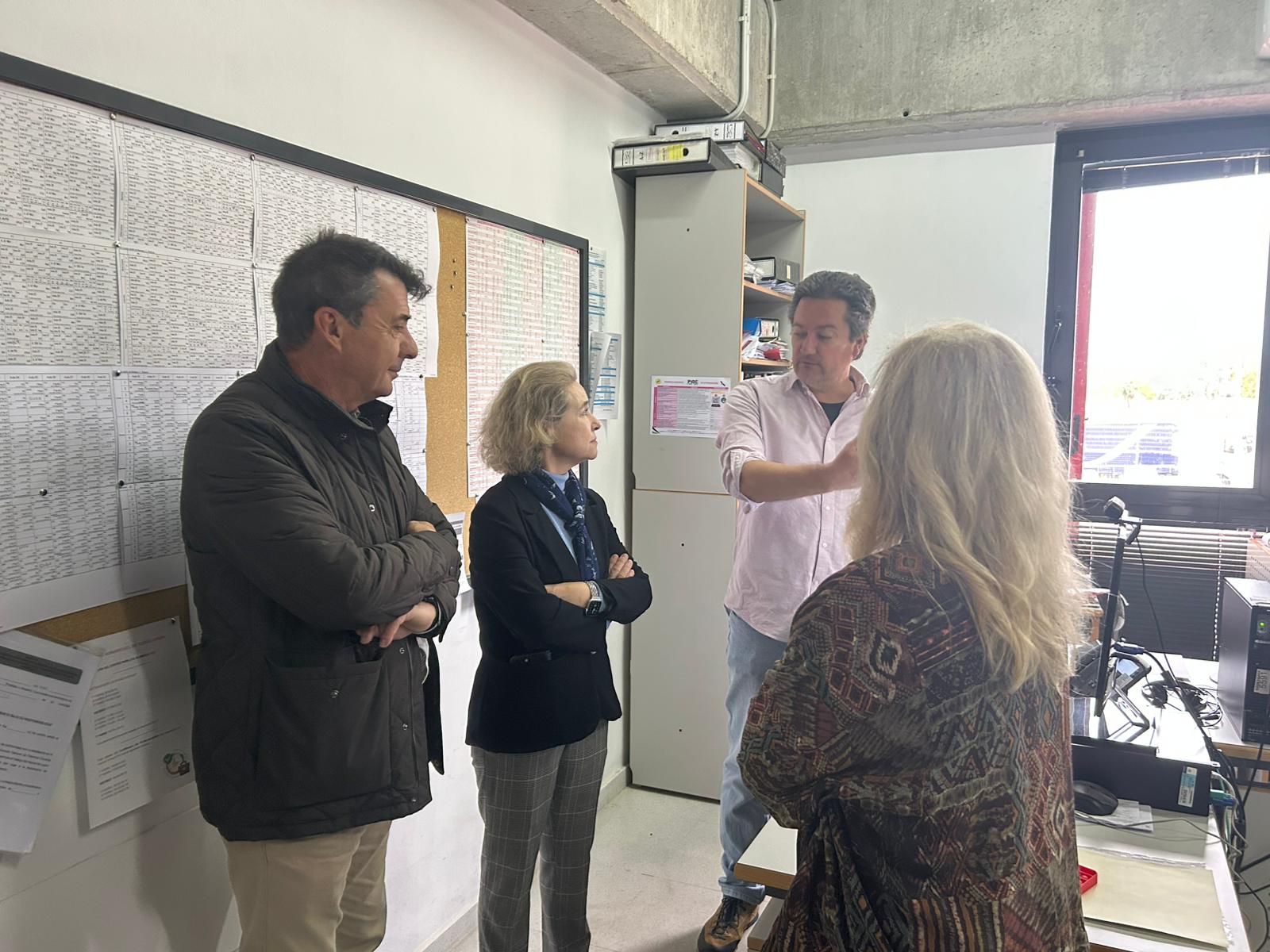 La consejera de Educación ha visitado el IES Ciudad Jardín de Badajoz foto 4