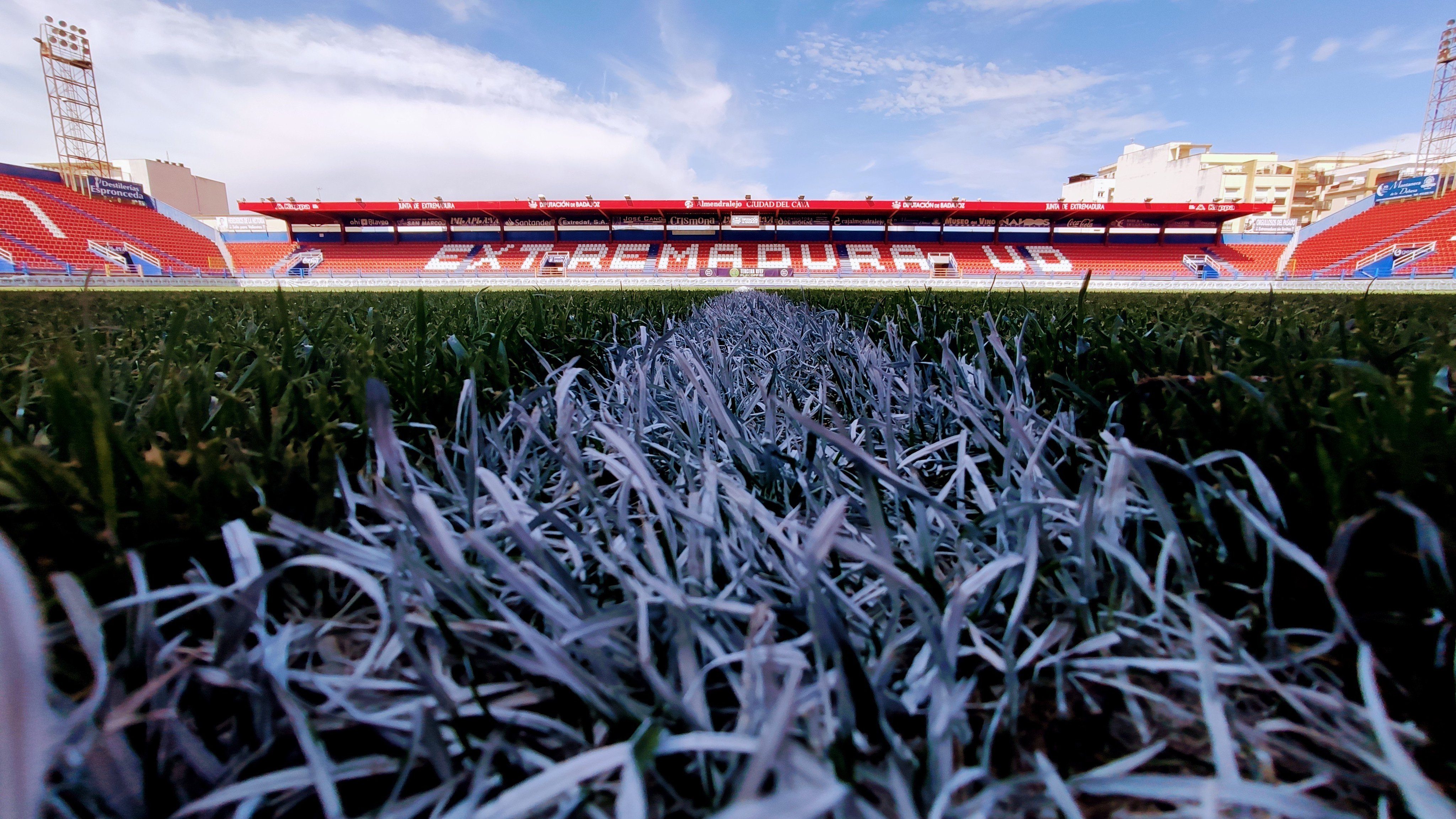 Foto del estadio Francisco de la Hera, de Almendralejo