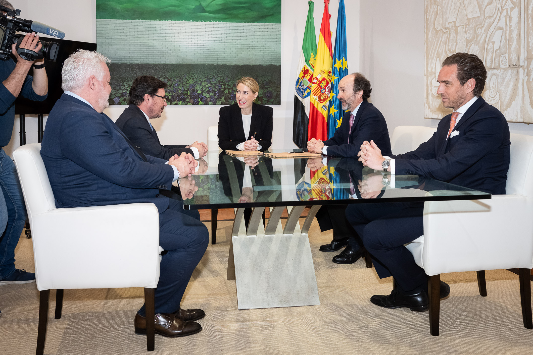 Foto de la firma del protocolo