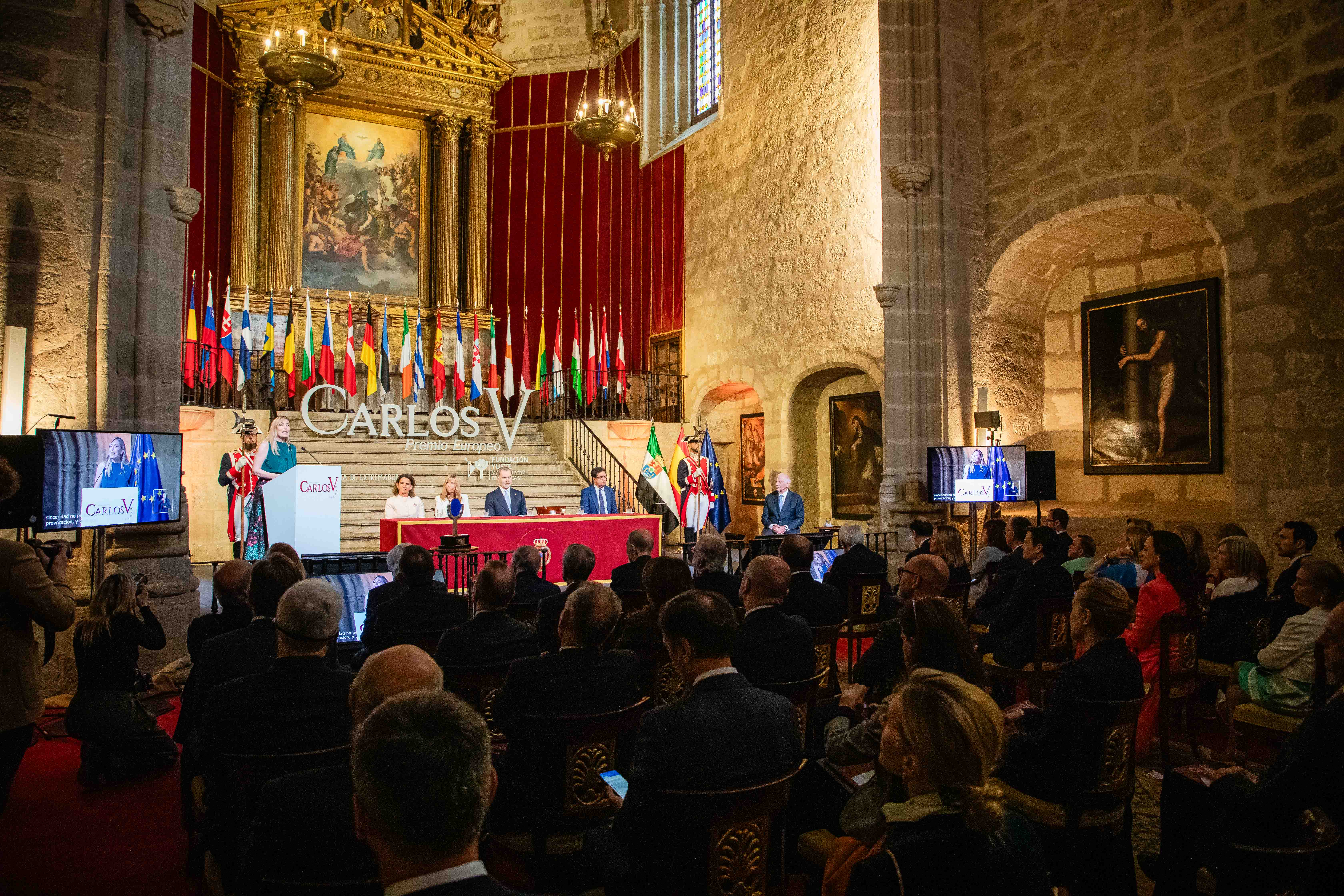 La presidenta interviene en la ceremonia