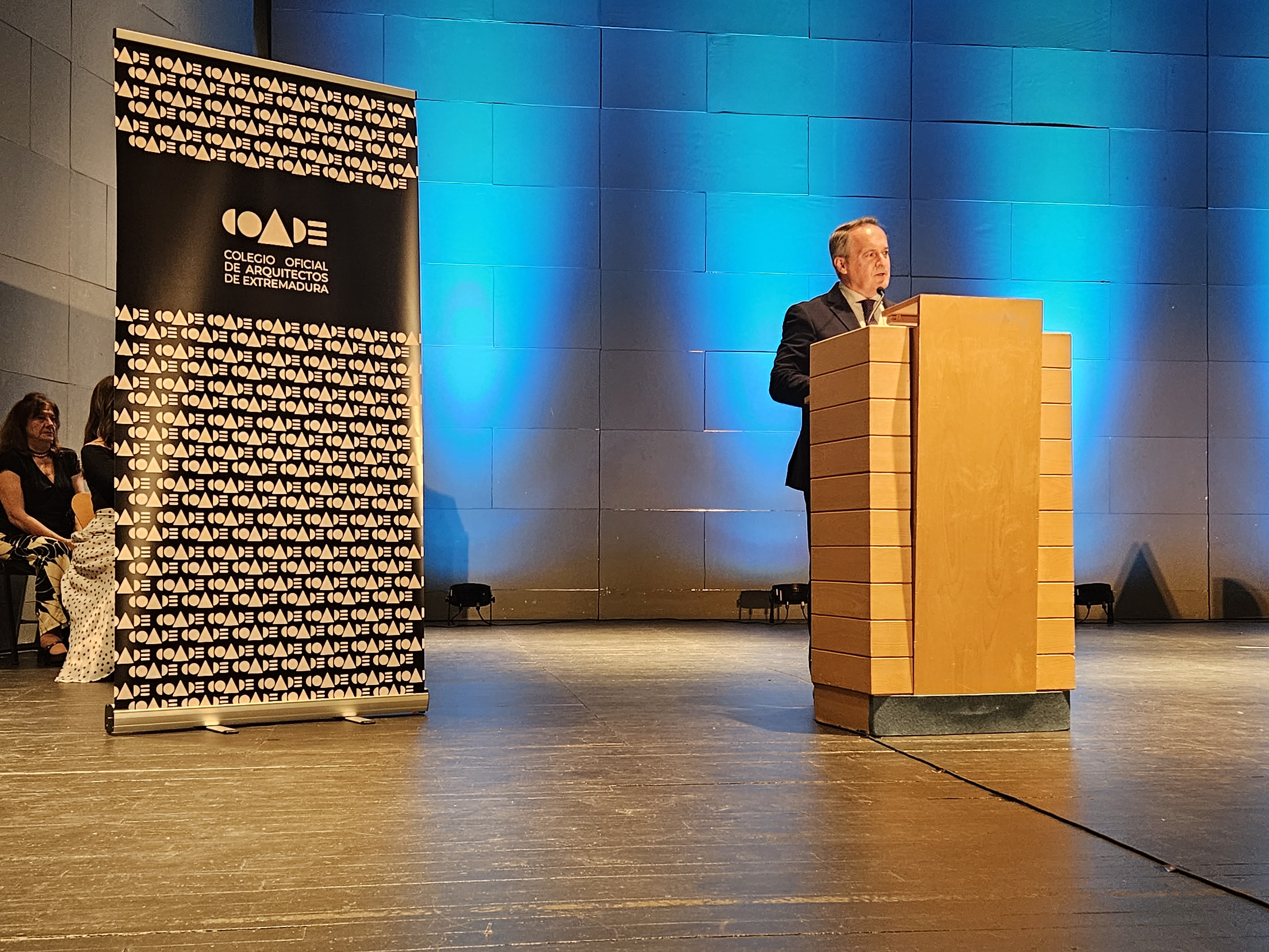 Image 1 of article Manuel Martín recalca que el apoyo de la Junta a la arquitectura supone apostar por una sociedad más habitable, más cohesionada y más humana