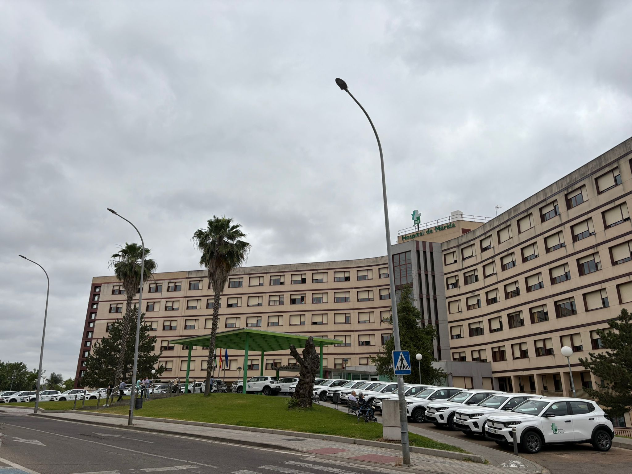 Imagen del artículo Extremadura renueva la flota de vehículos de cuidados paliativos con una inversión de 360.000 euros