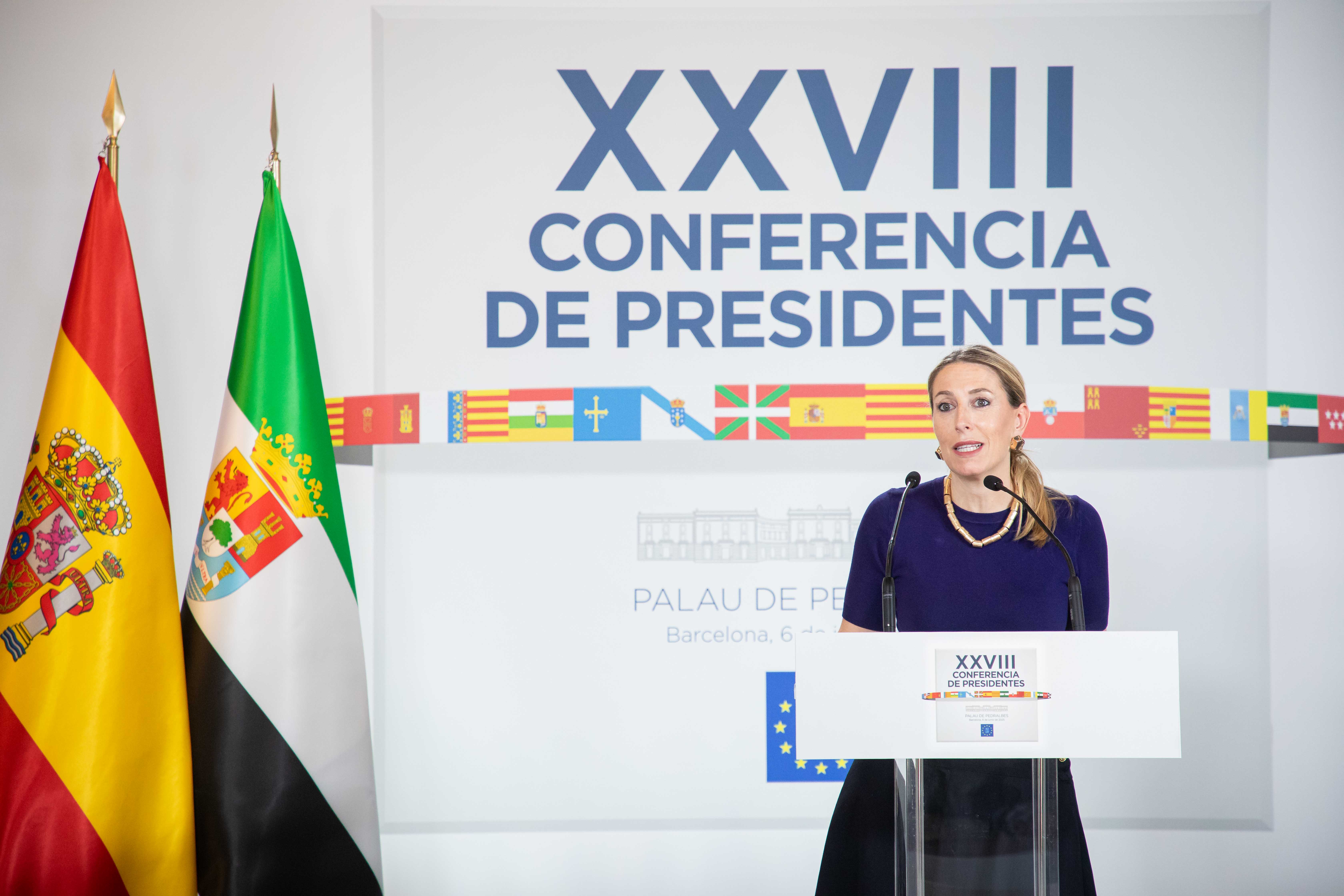 Imagen del artículo María Guardiola urge a una reforma del sistema de financiación autonómica frente a la condonación y exige la continuidad de la Central Nuclear de Almaraz