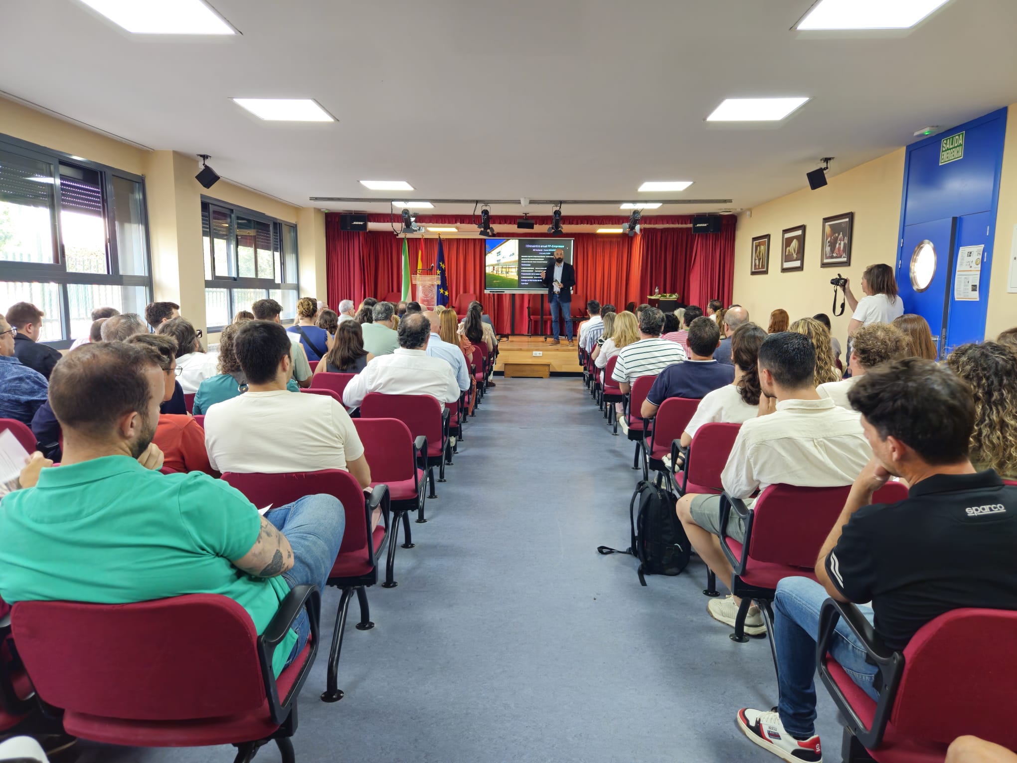 Image 3 of article La consejera de Educación agradece a los empresarios extremeños su colaboración en la implantación de la Formación Profesional Dual