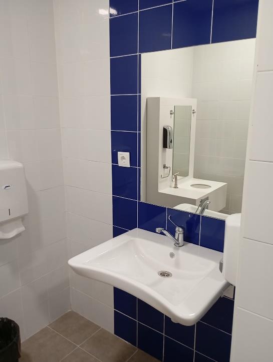 Image 8 of article La Junta de Extremadura invierte más de 27.000 euros en obras de mejora de accesibilidad en el Centro de Mayores de Alcántara