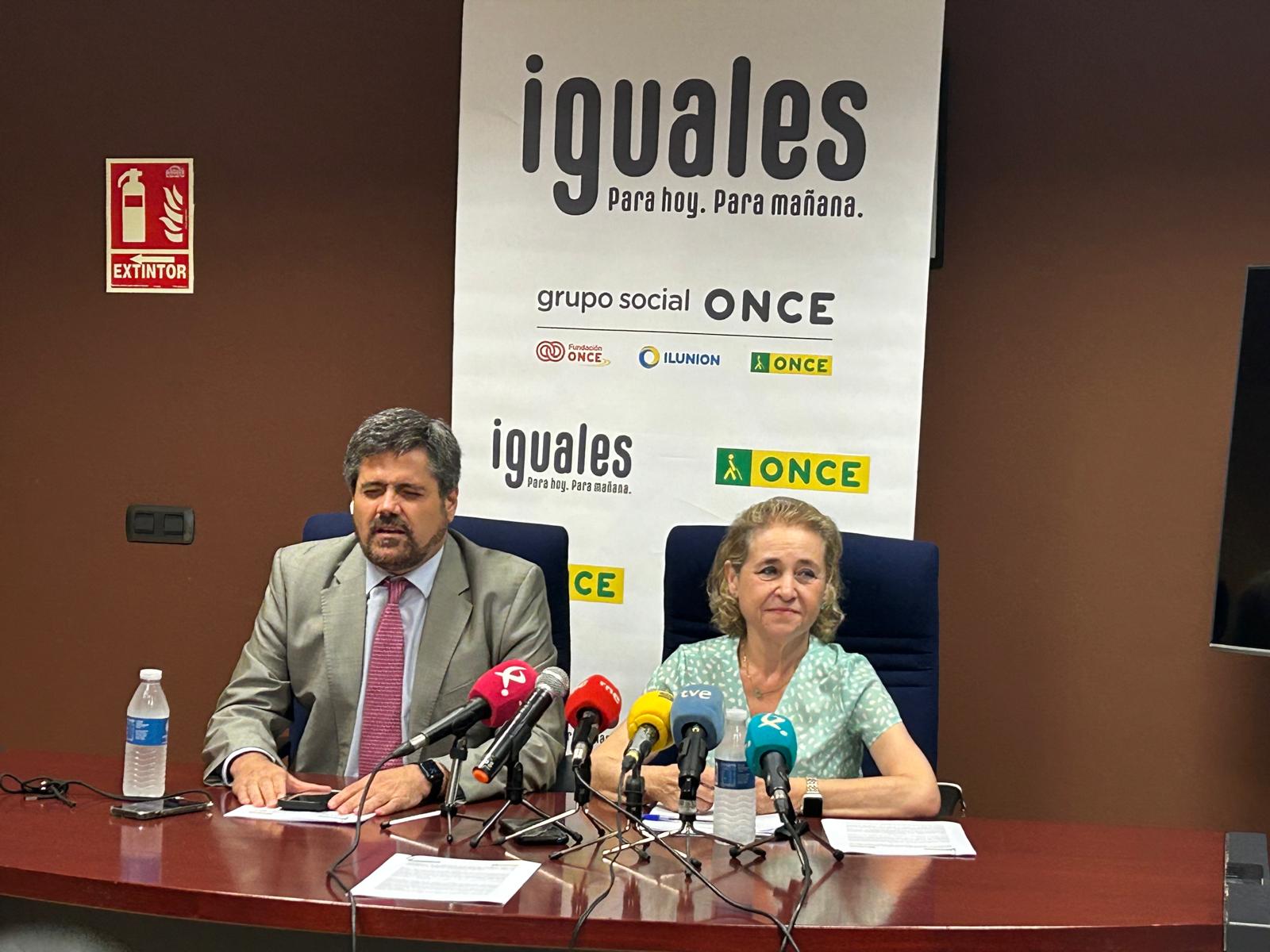 La consejera acompañada