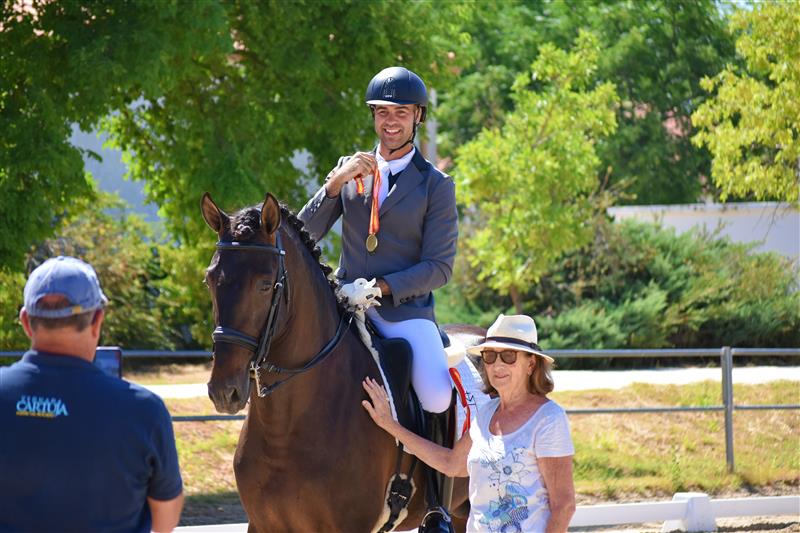 Imagen del artículo El Centro de Formación del Medio Rural de Navalmoral de la Mata acogió una de las Pruebas de Selección de Caballos Jóvenes de ANCCE