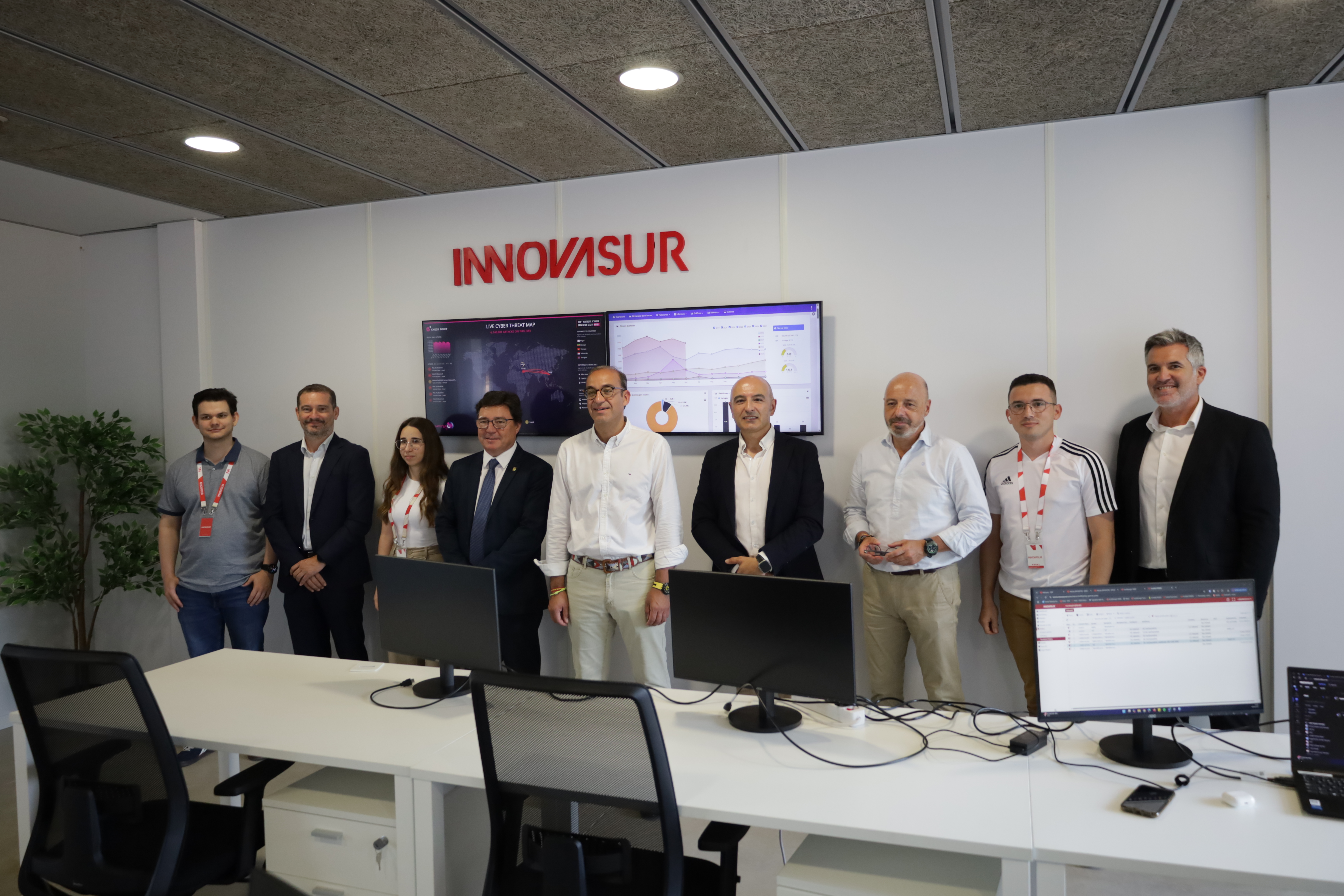 Image 2 of article El consejero de Economía destaca que el Centro de Datos de Cáceres será un hito para el desarrollo tecnológico y reforzará el crecimiento del empleo en Extremadura