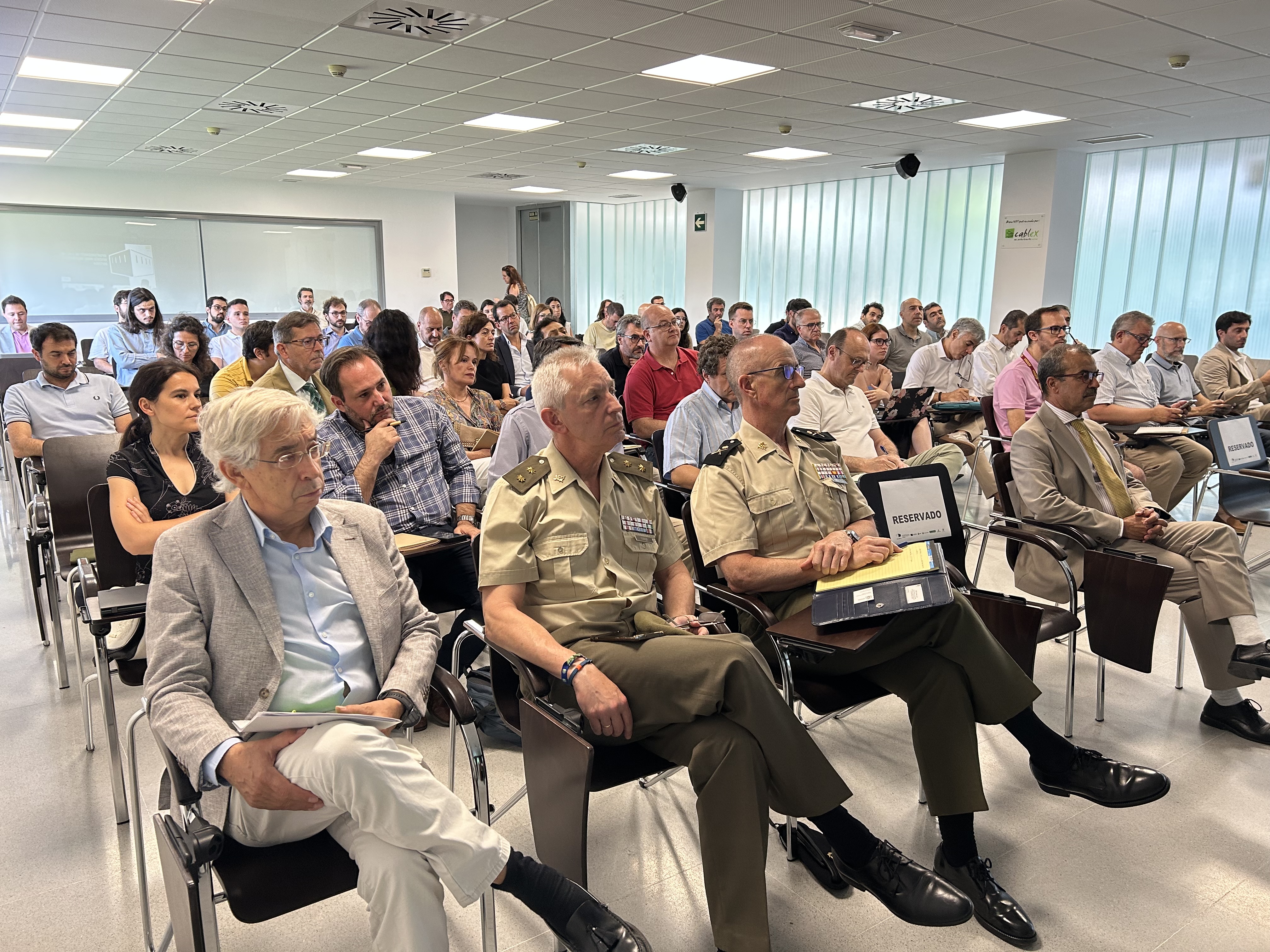 Image 2 of article Más de 80 empresarios e investigadores participan en la Jornada sobre oportunidades de I+D en seguridad y defensa de Extremadura