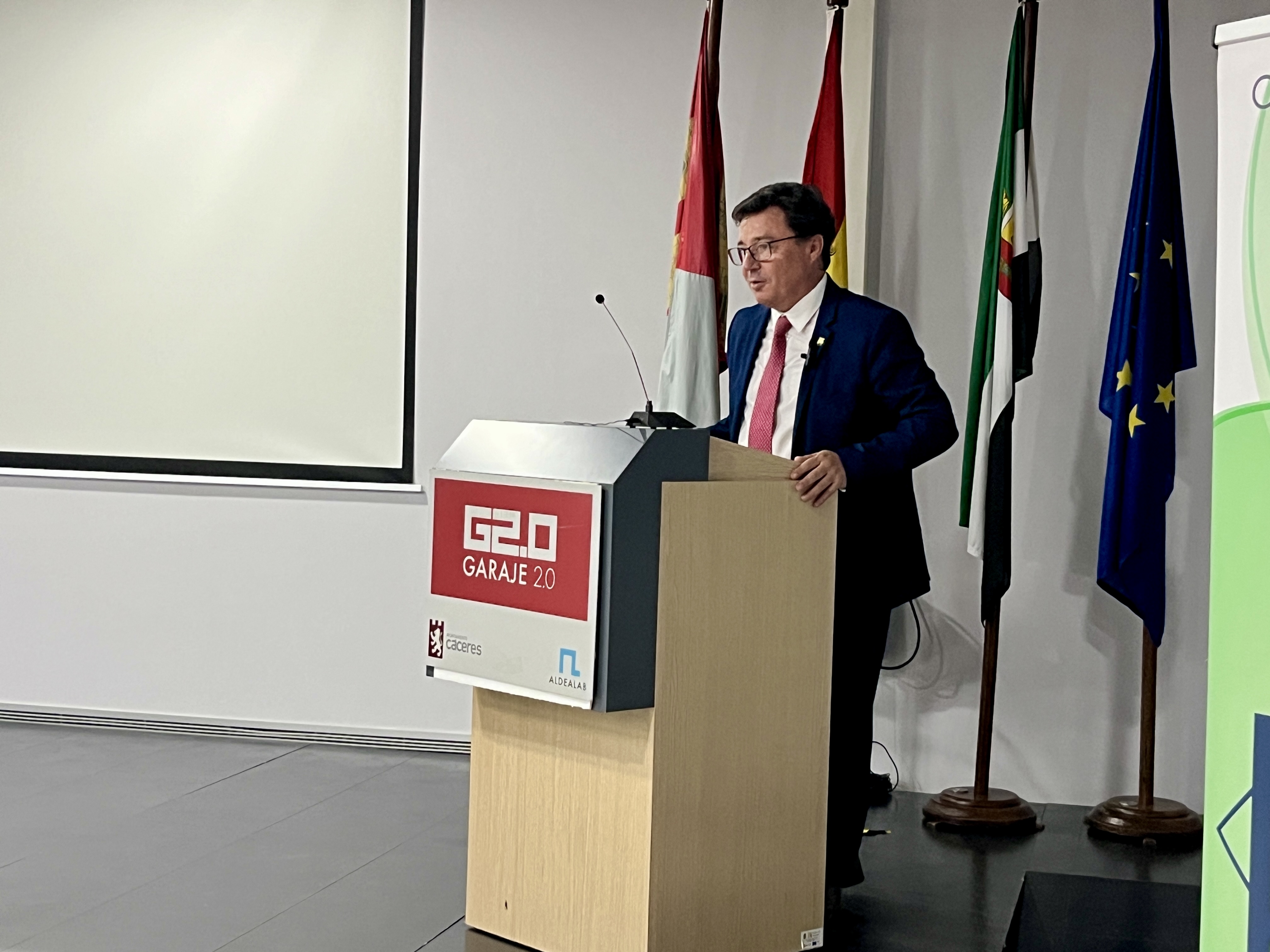 Imagen del artículo Santamaría destaca el ejemplo de buenas prácticas en la gestión del talento de las empresas premiadas en los Premios Liderazgos e Innovación