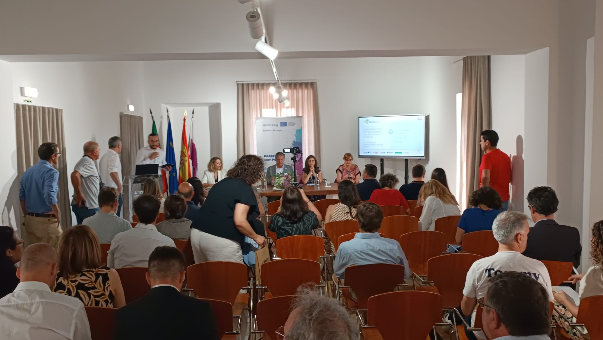 Imagen del artículo La Junta insta a seguir potenciando el desarrollo rural transfronterizo a través del Plan Estratégico Aldeas Bauhaus EUROACE