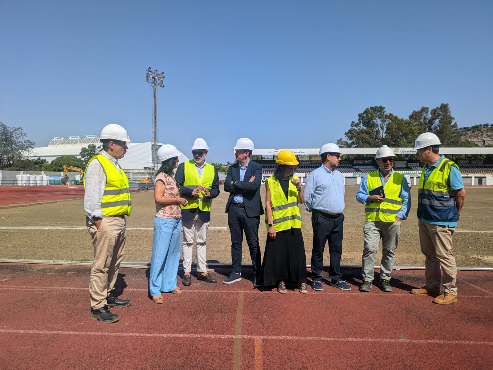 Imagen del artículo La Junta de Extremadura destina 400.000 euros a la mejora del campo municipal de fútbol de Plasencia