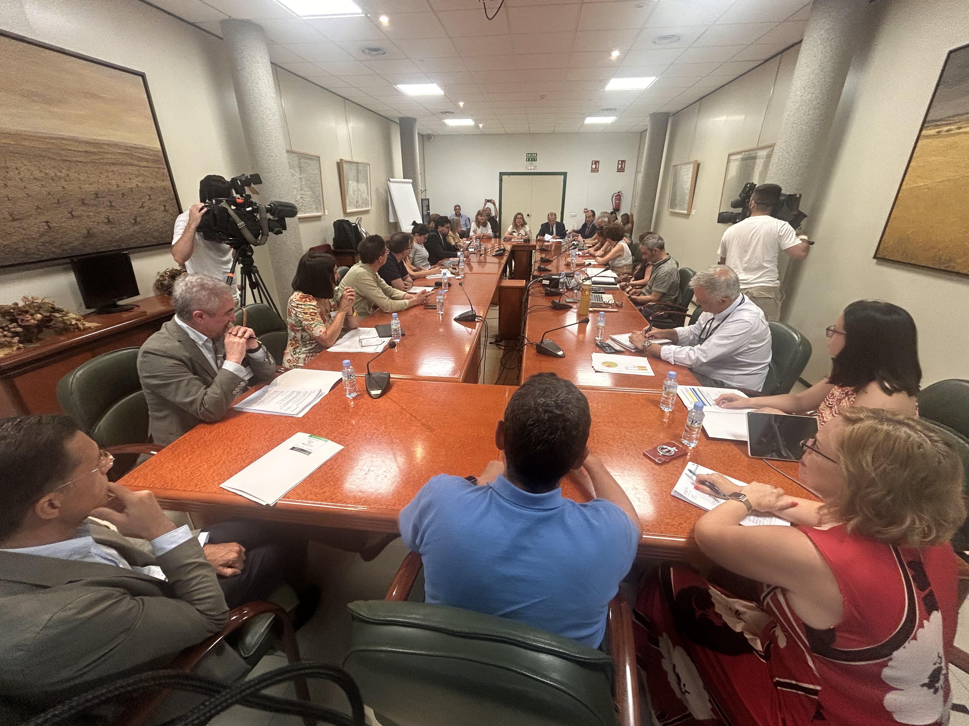 Imagen del artículo La Junta intensifica su compromiso en la lucha contra la despoblación con más de 958 millones de euros invertidos y nuevas medidas en marcha