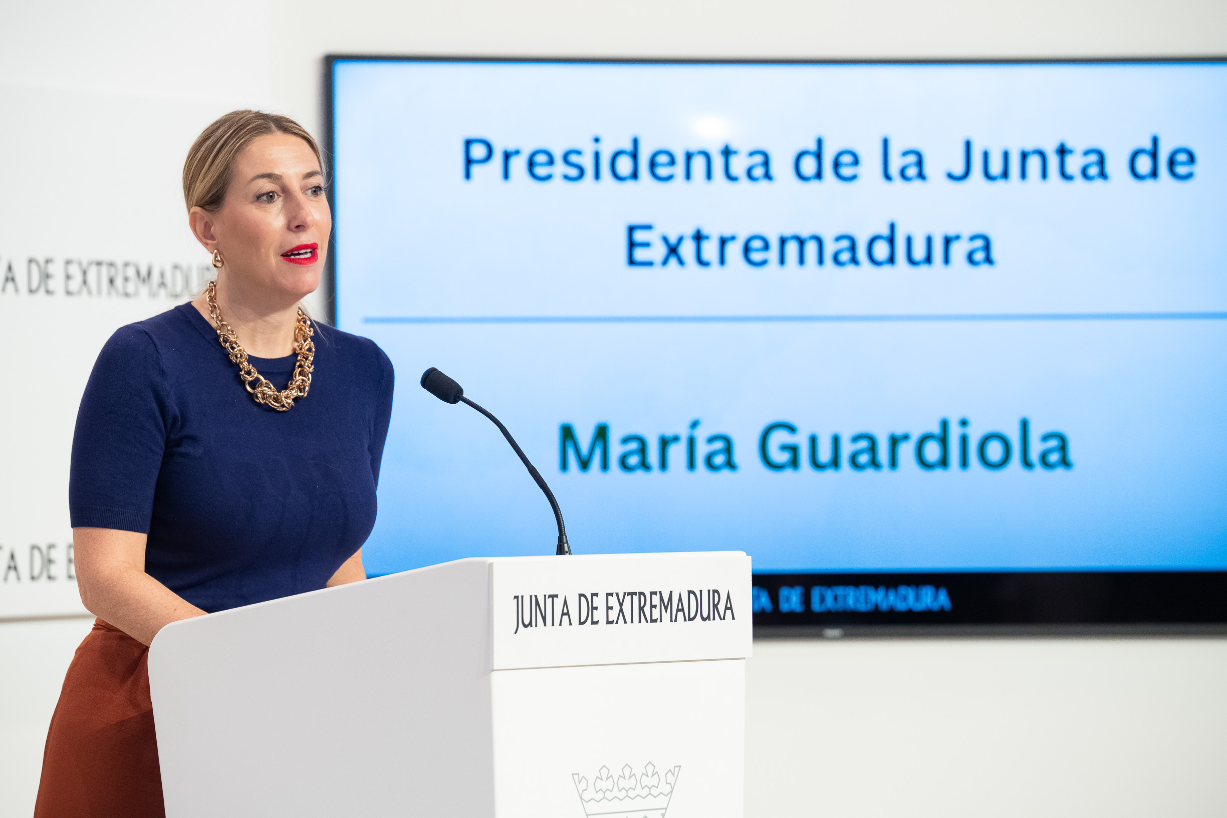 Imagen de la presidenta durante la rueda de prensa