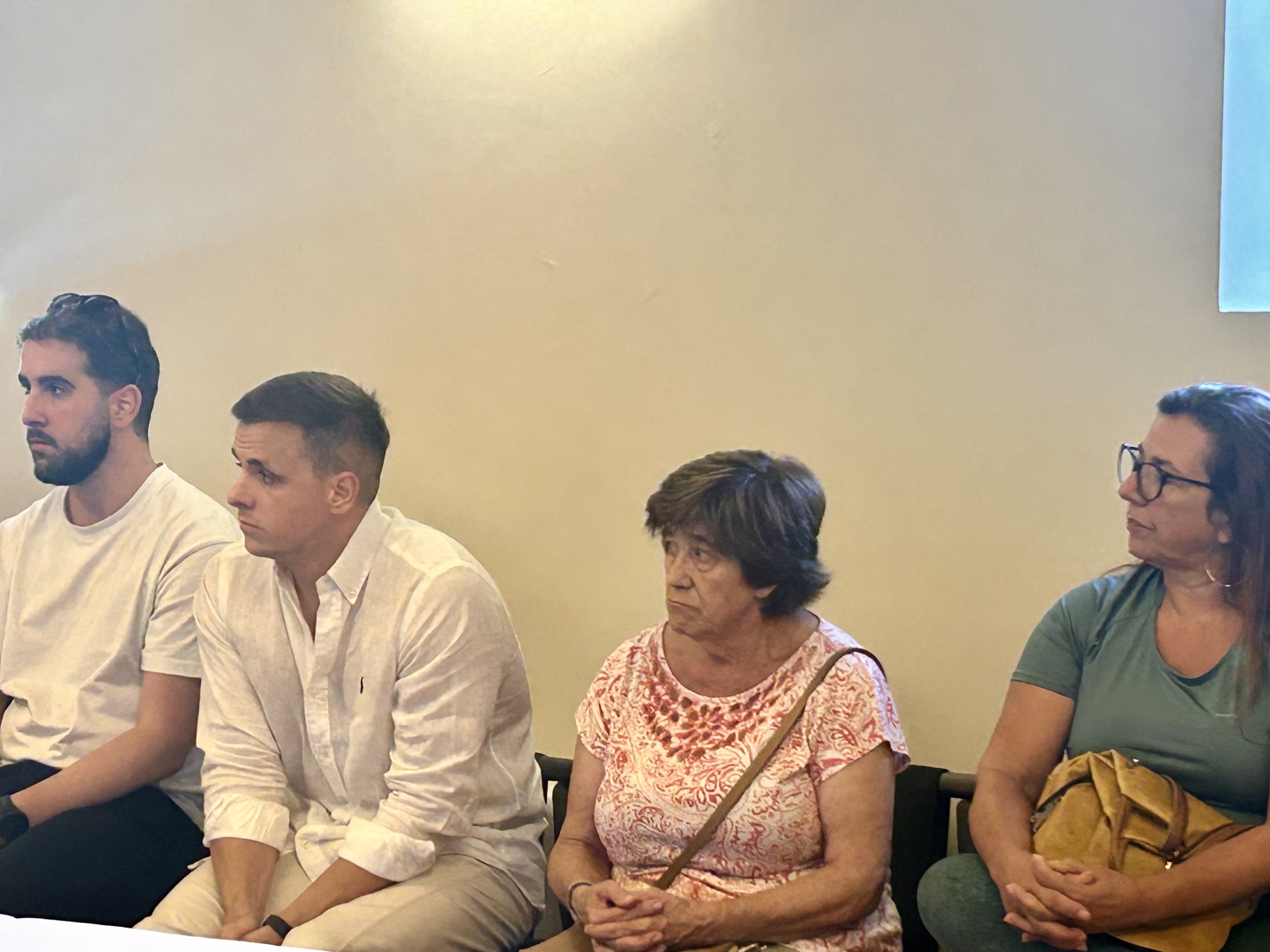 Image 3 of article Victoria Bazaga visita Hervás para reunirse con empresarios turísticos y mostrar el respaldo de la Junta a las zonas afectadas por los incendios