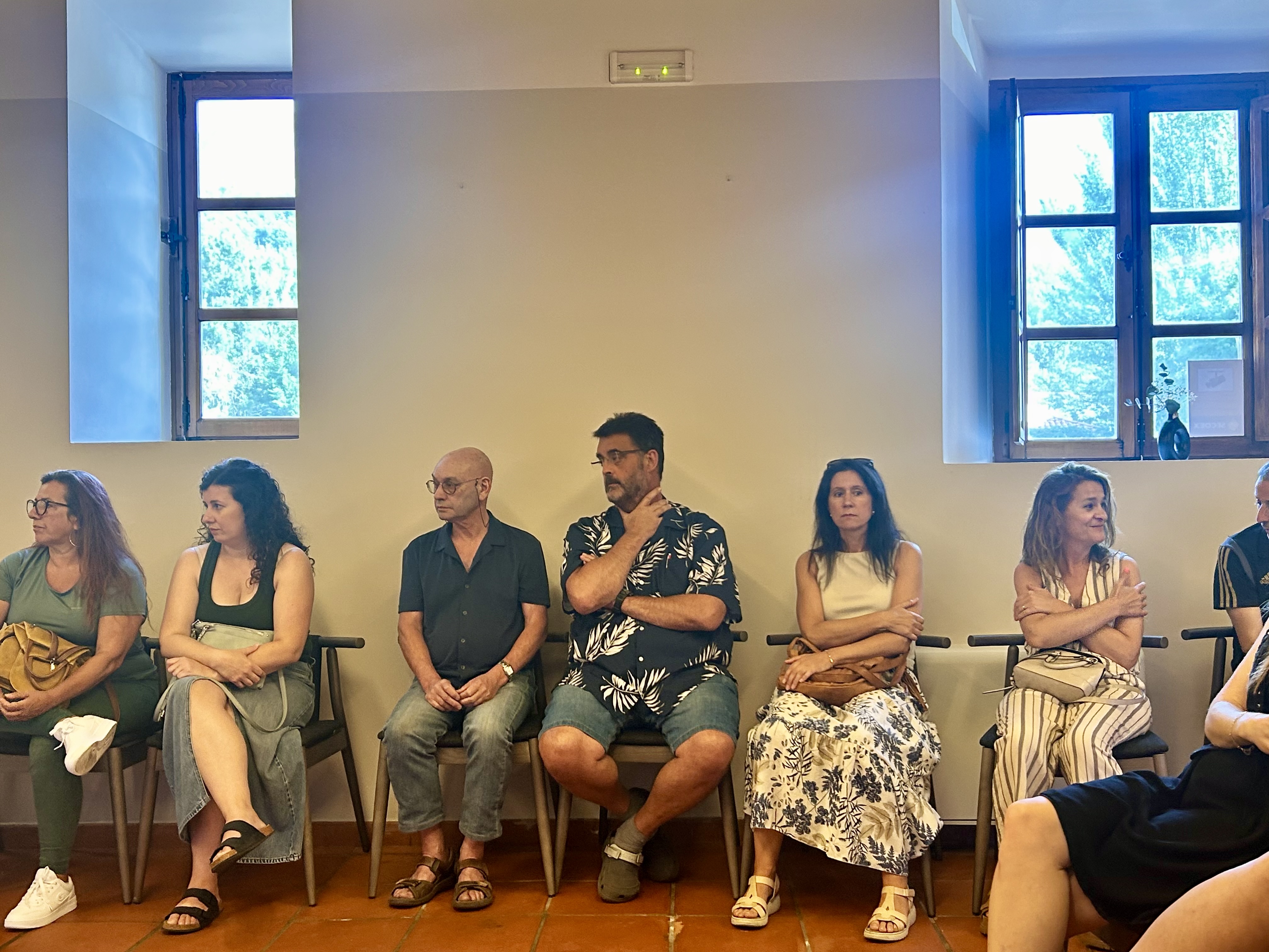 Image 8 of article Victoria Bazaga visita Hervás para reunirse con empresarios turísticos y mostrar el respaldo de la Junta a las zonas afectadas por los incendios