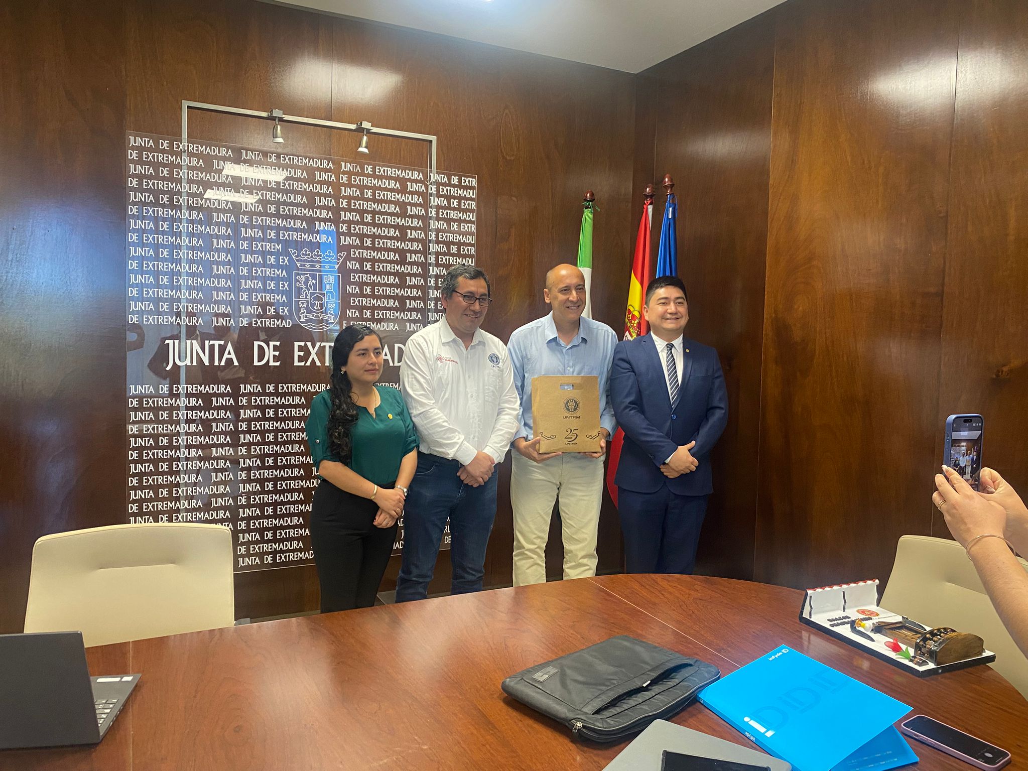 Una misión técnica del Amazonas peruano visita Extremadura foto 3