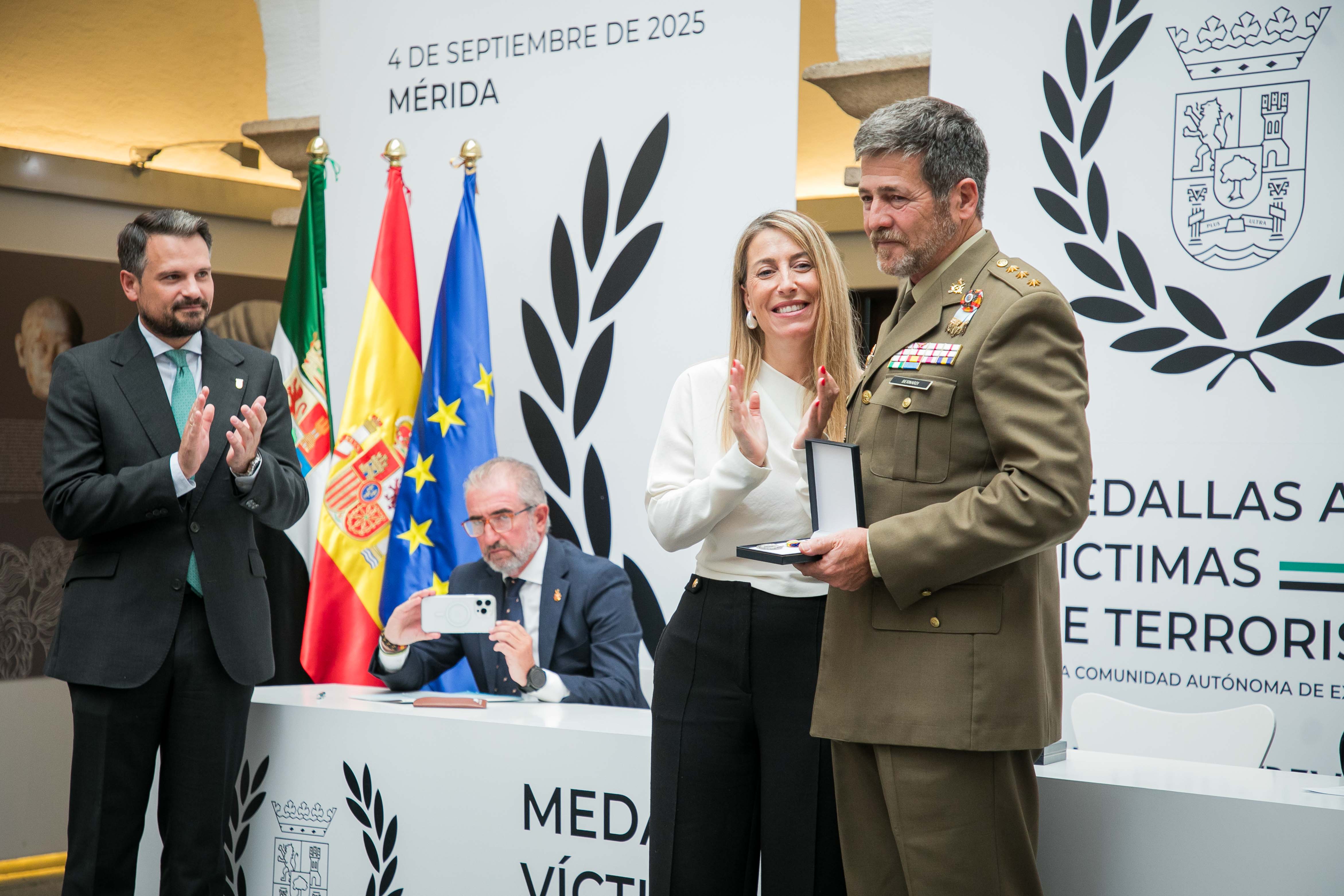 Coronel premiado