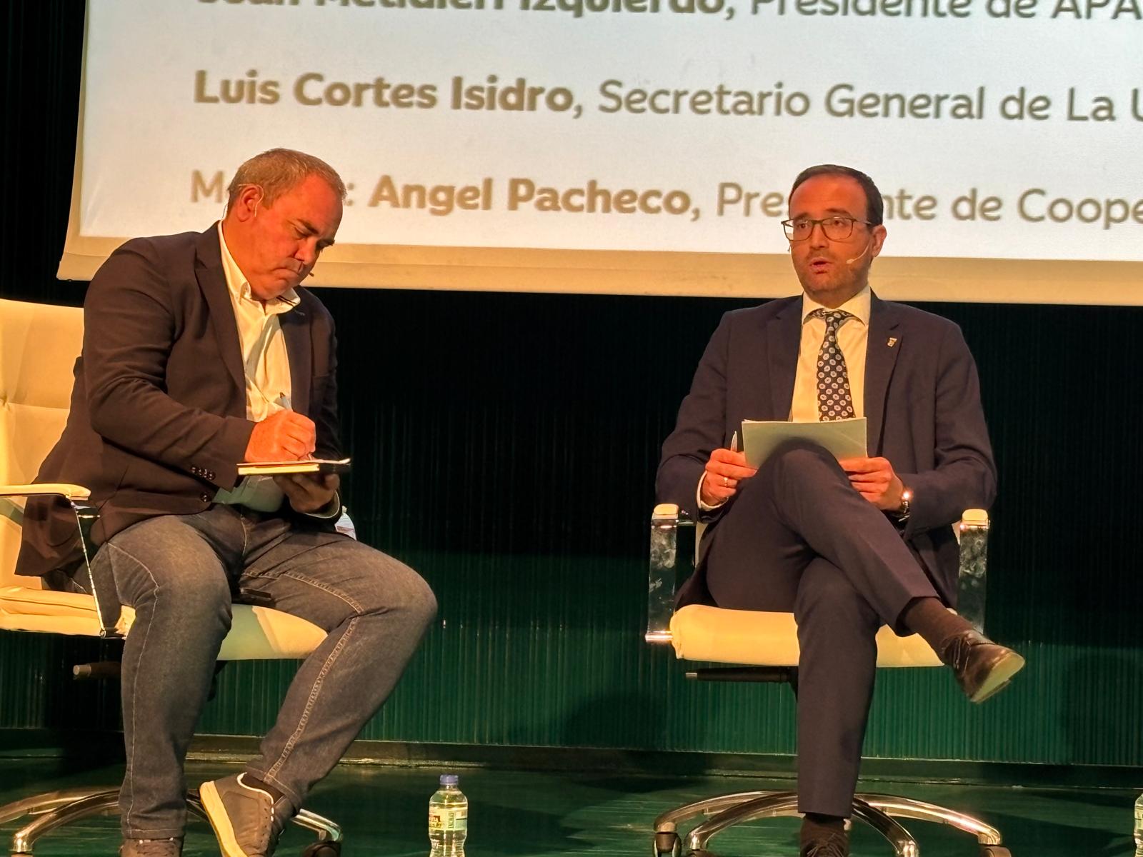 Foro para Jóvenes de Ibercaja 'Presente y futuro de la actividad agraria extremeña' foto 1
