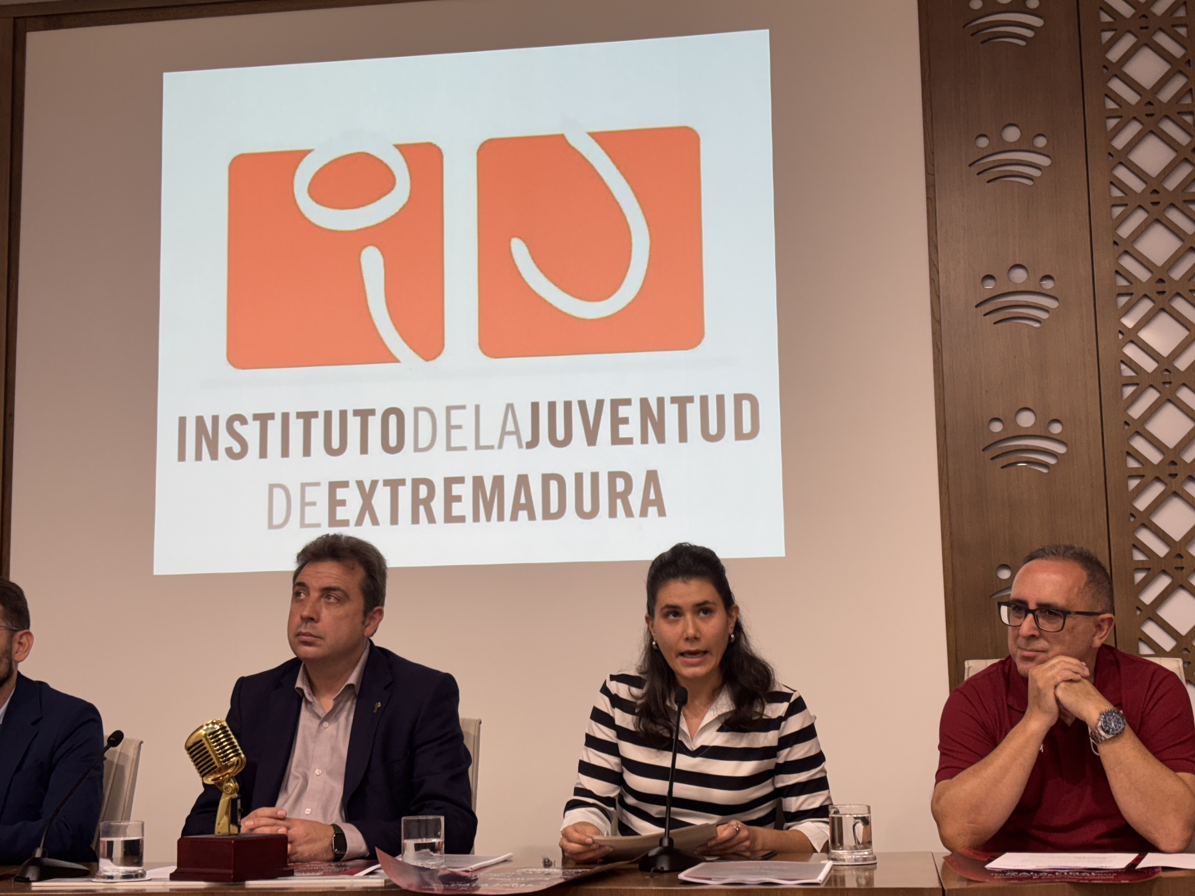 Momento de la intervención de la Directora General