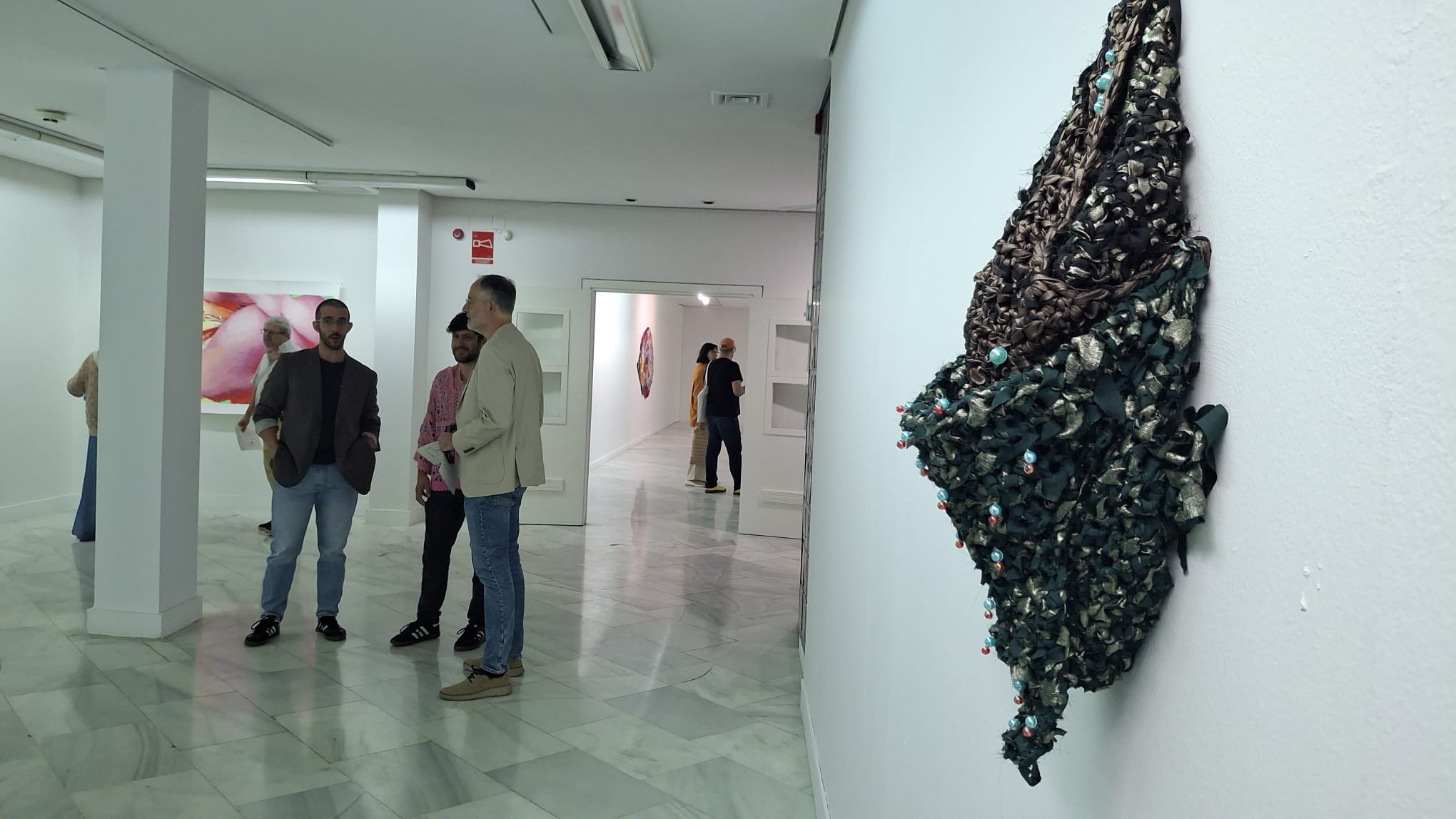 Momento de la visita a la exposición