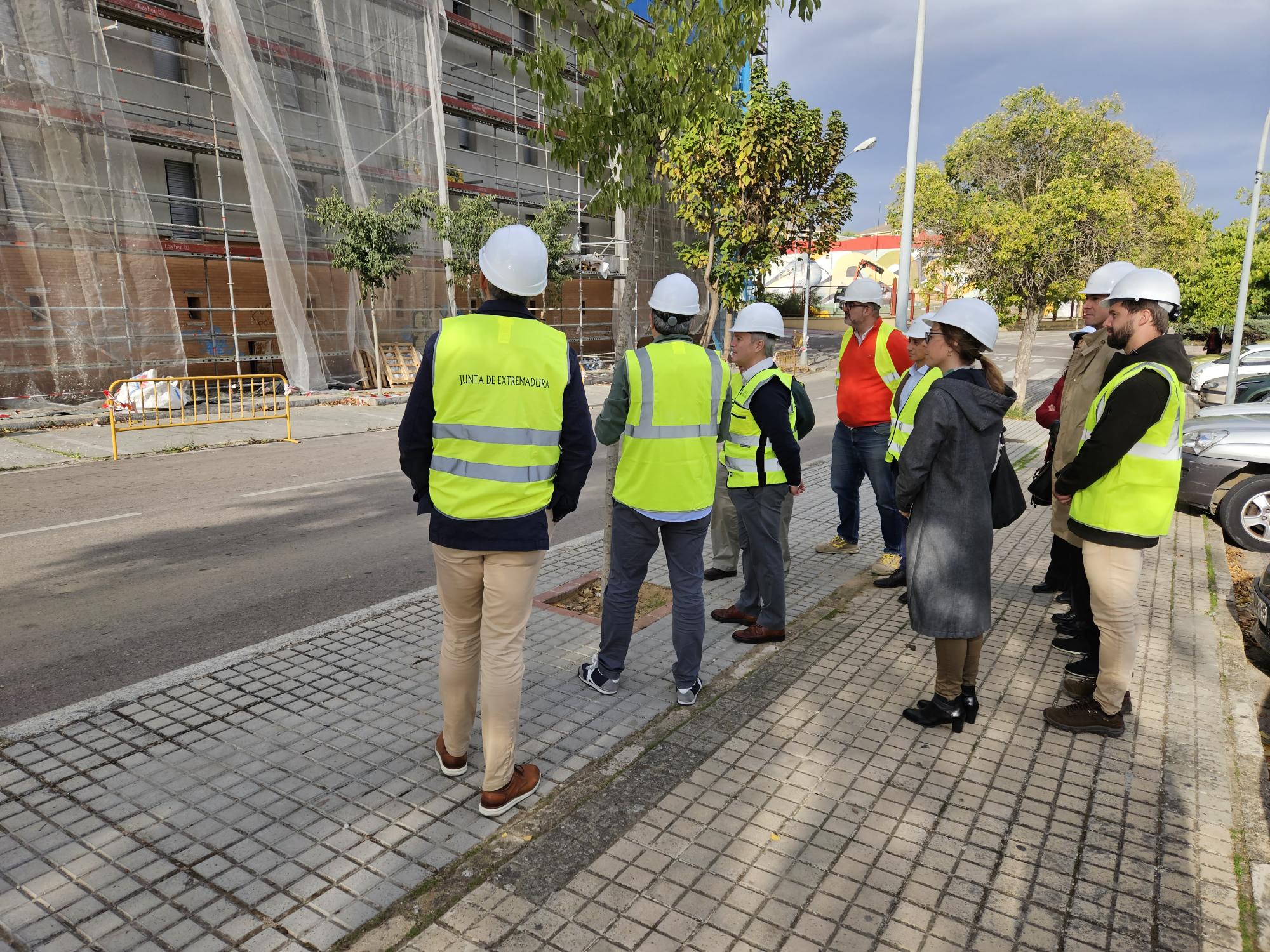 El consejero de Infraestructuras, Transporte y Vivienda, Manuel Martín Castizo, visita las obras. 