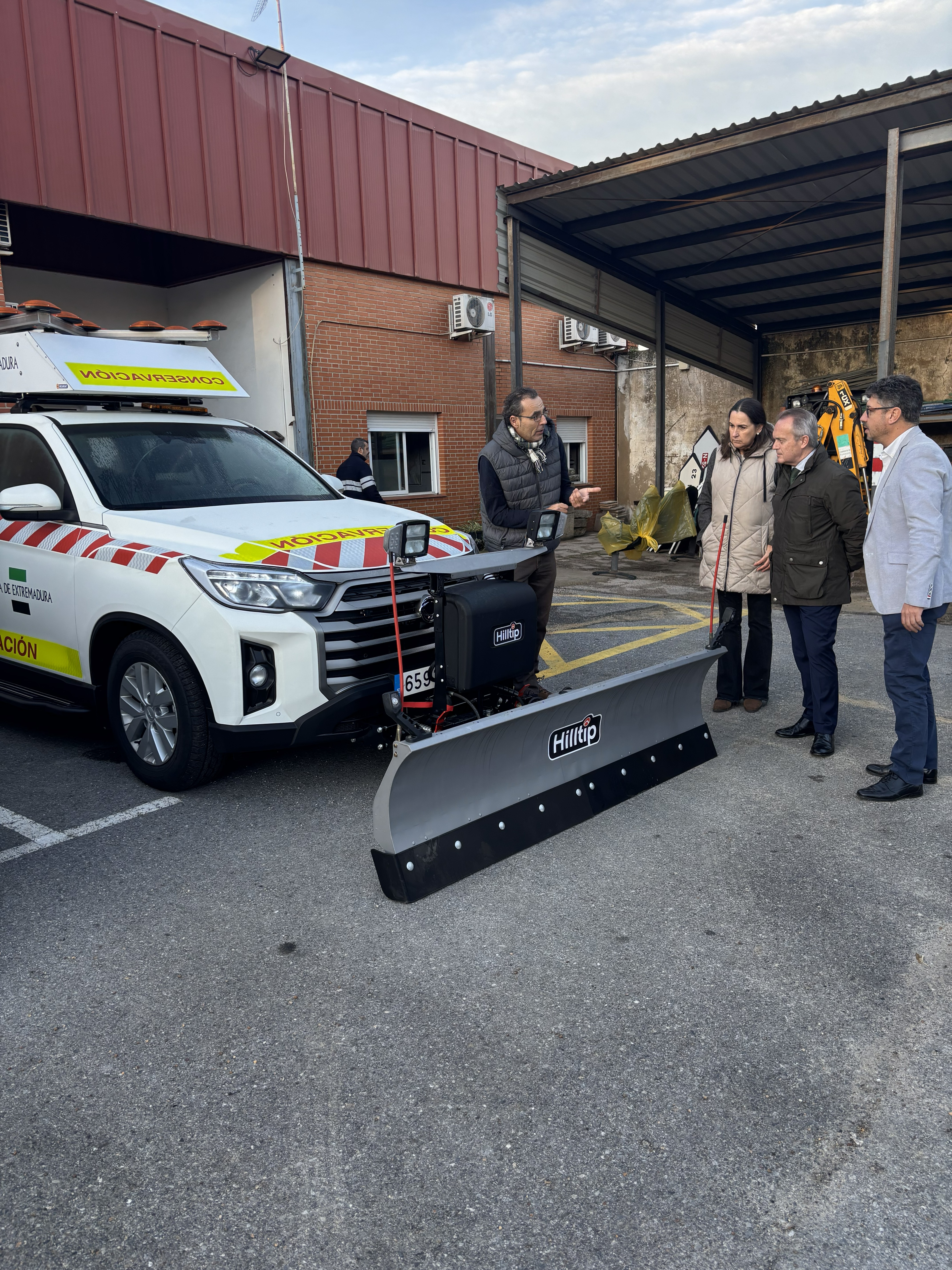 Nuevos pick up para conservación de carreteras