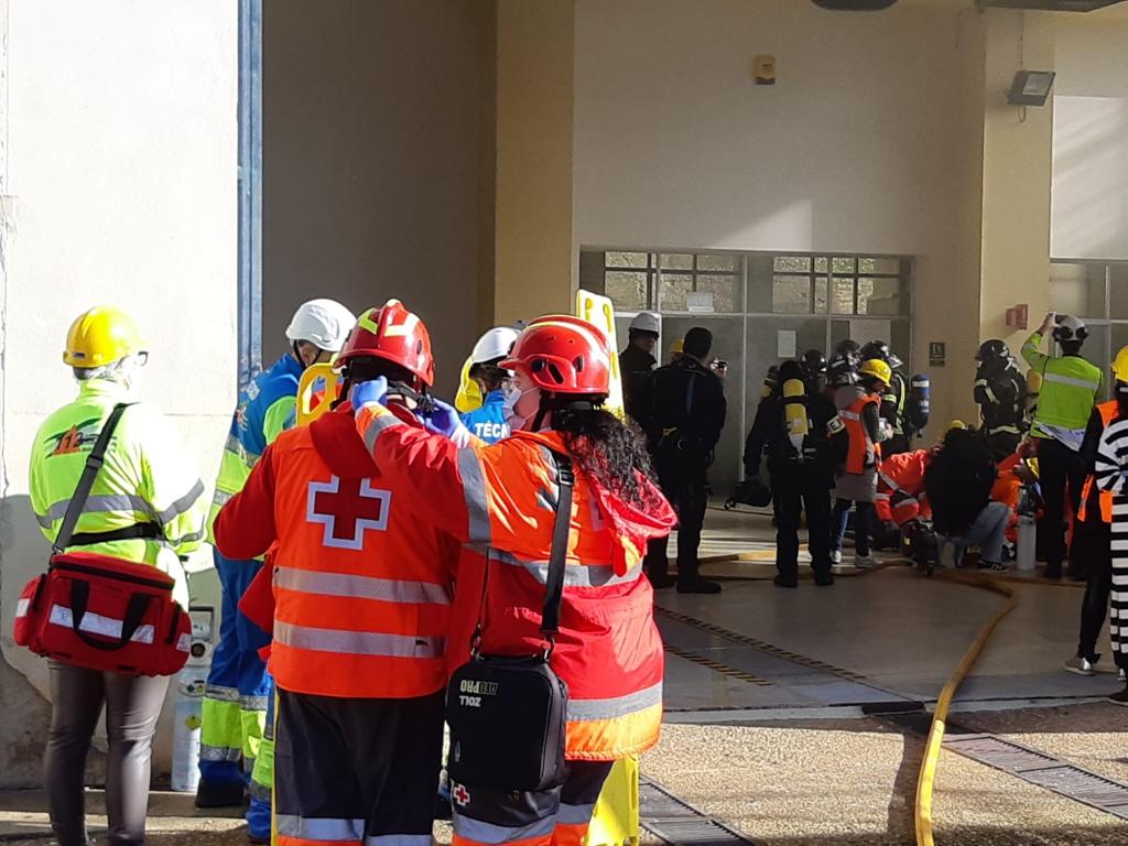Image 1 of article El 112 Extremadura coordina el primer simulacro de incendio y evacuación en una central hidroeléctrica en la región