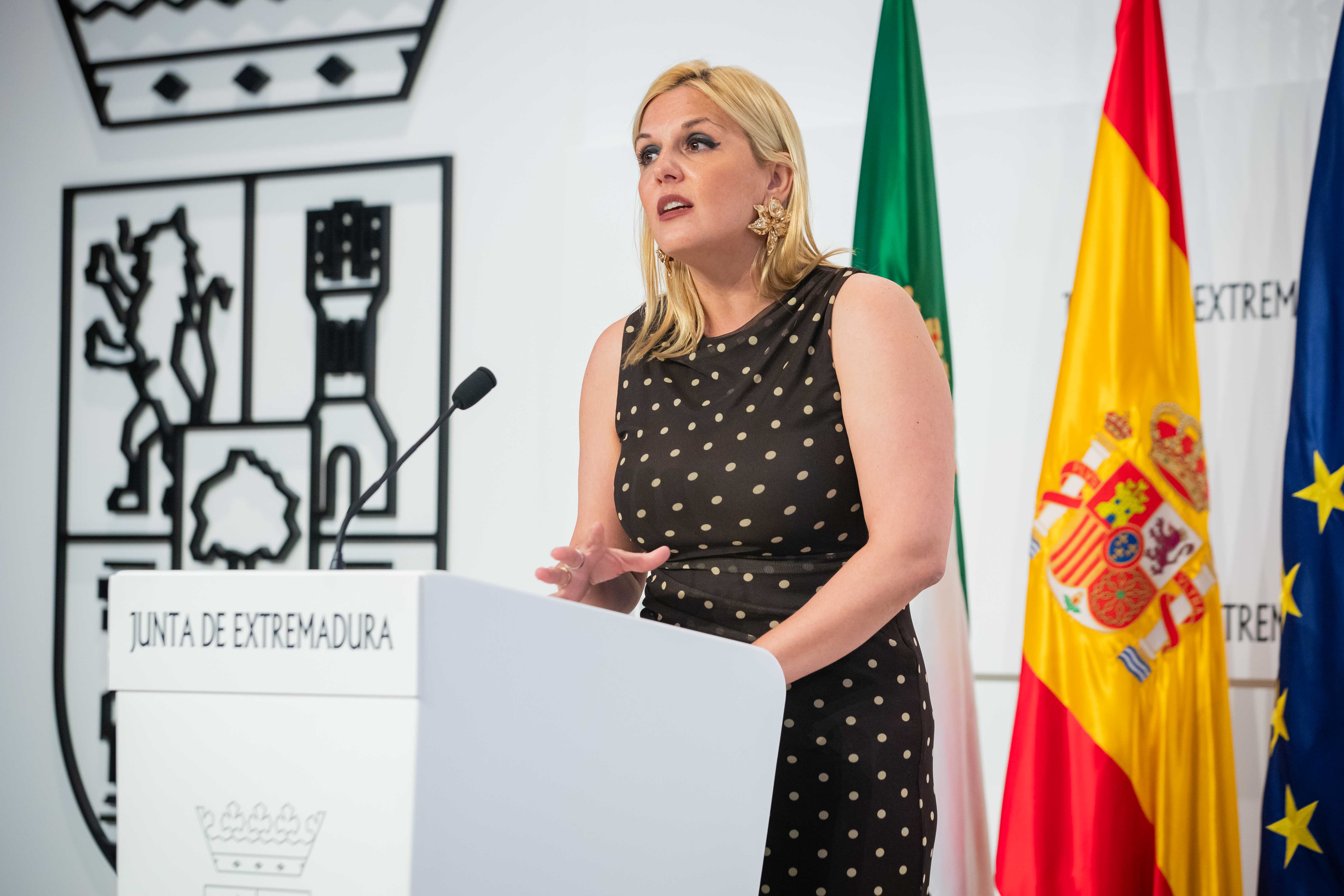 Imagen de la Portavoz durante la rueda de prensa