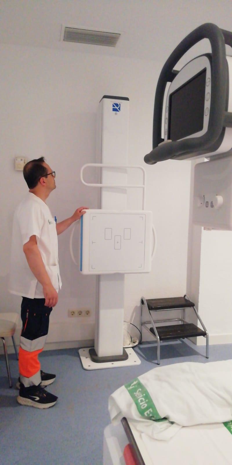 Nuevo equipo de Radiología del Centro de Salud de Jerez de los Caballeros foto 2