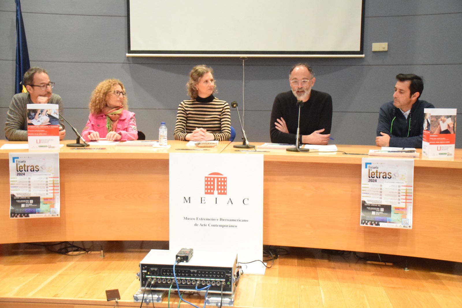 Presentación de Escuela de Letras de Extremadura