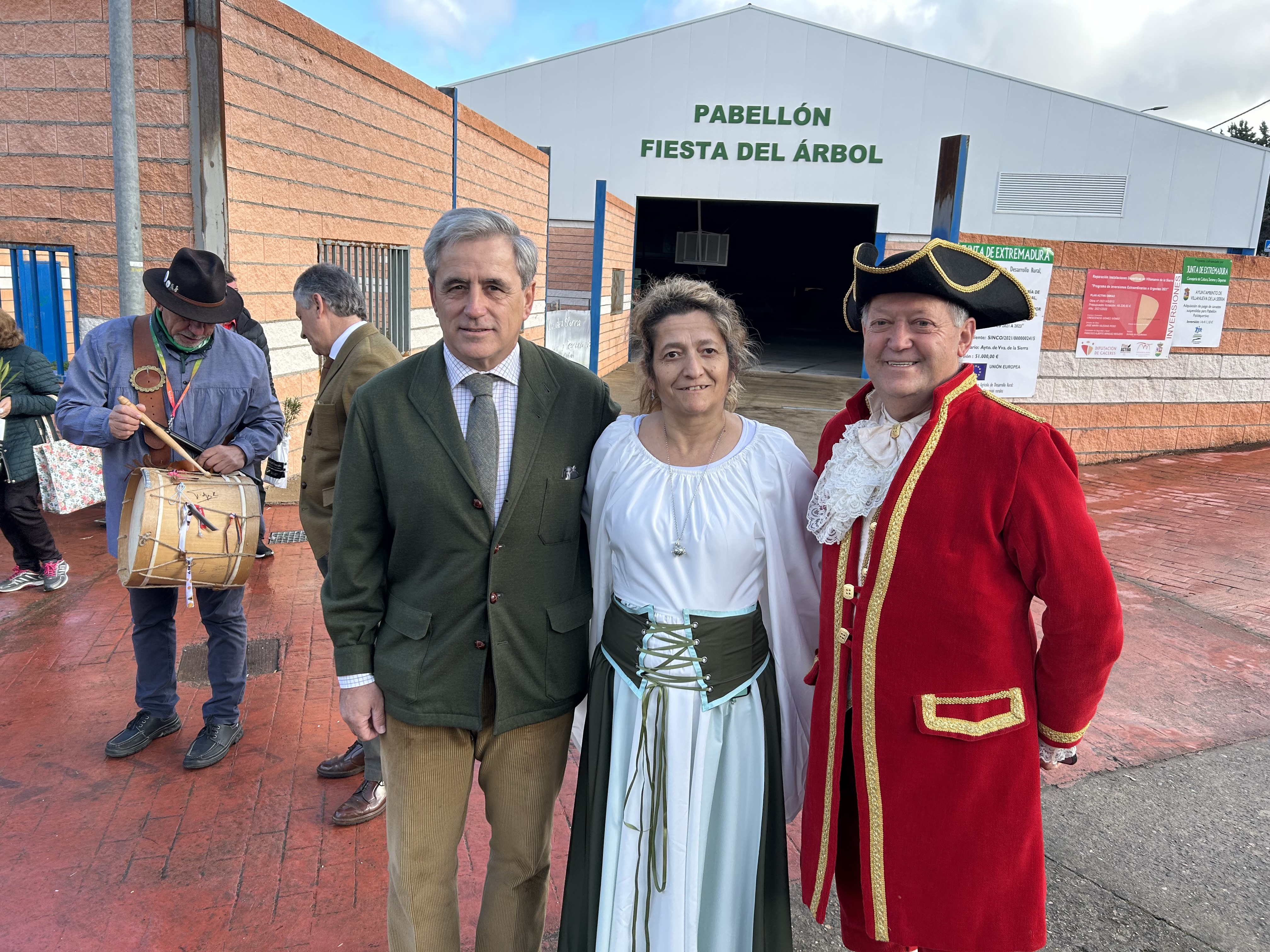 Celebración del día del Árbol en Villanueva de la Sierra