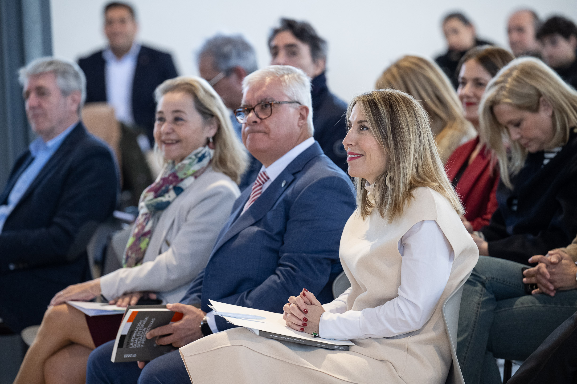 La presidenta de la Junta, María Guardiola, durante el acto.