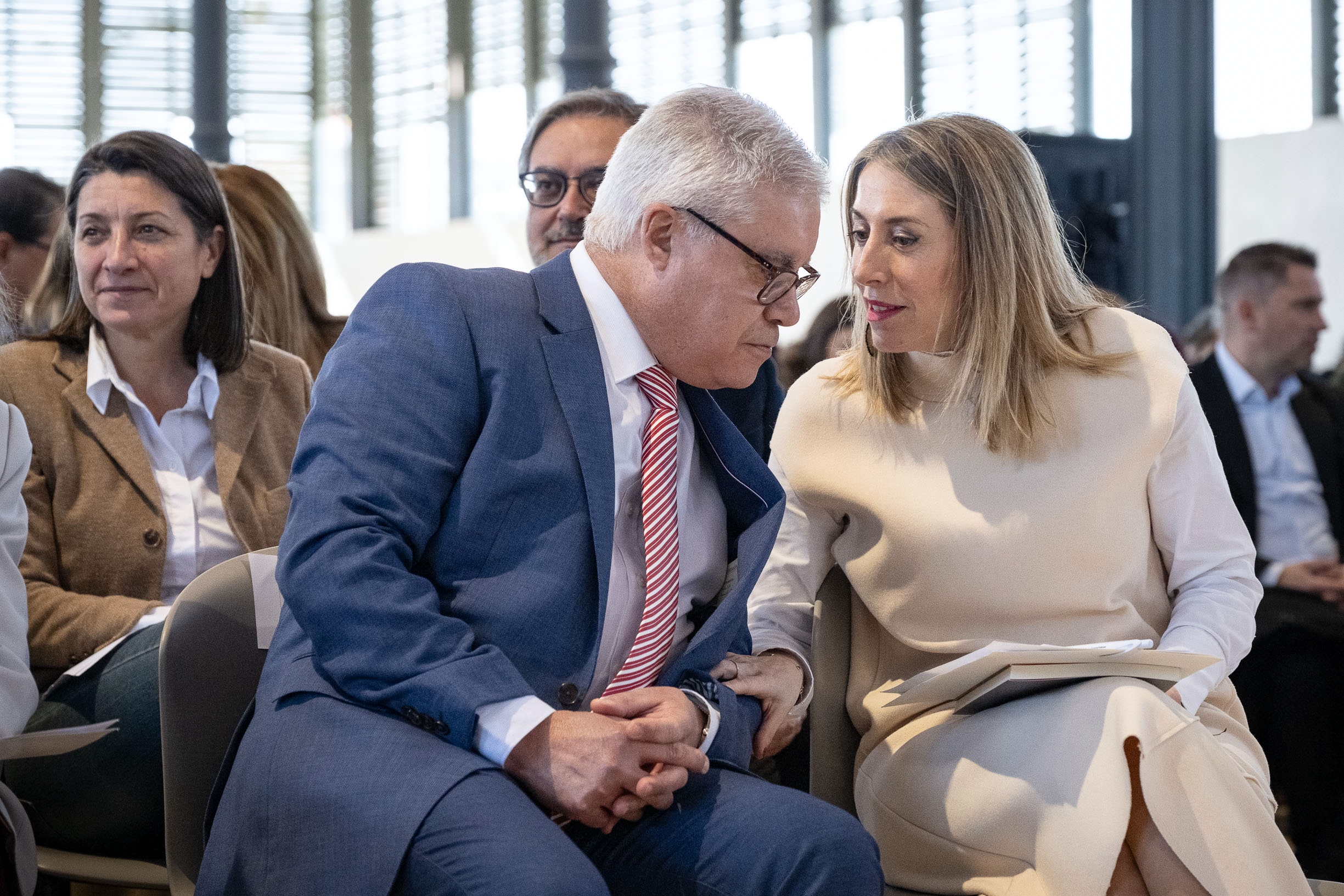 La presidenta de la Junta, María Guardiola, durante el acto.