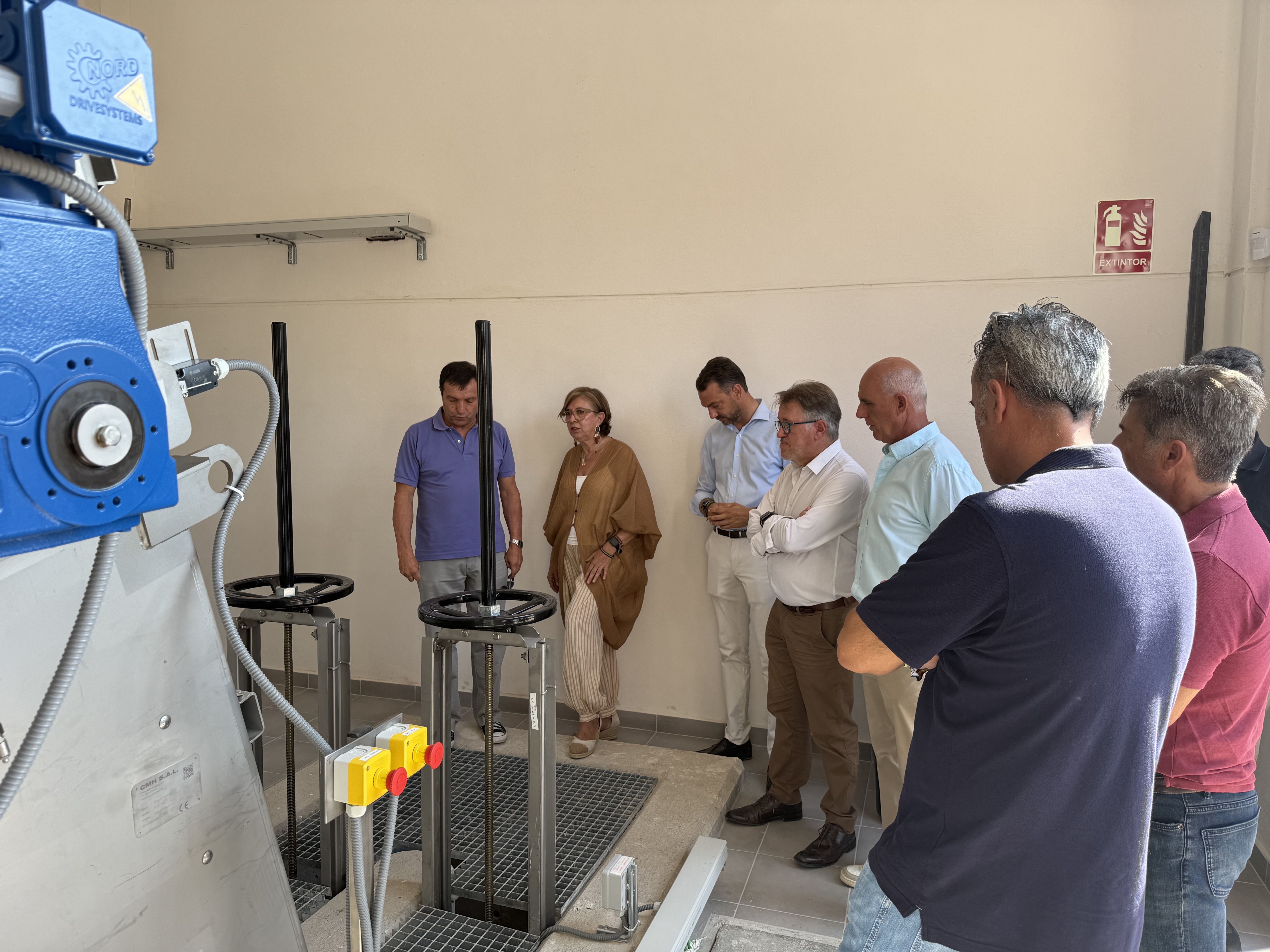 La consejera de Industria, Energía, Ciencia y Territorio, Mercedes Morán, ha visitado este jueves la nueva Estación de Bombeo de Aguas Residuales (EBAR) de Jaraíz de la Vera.
