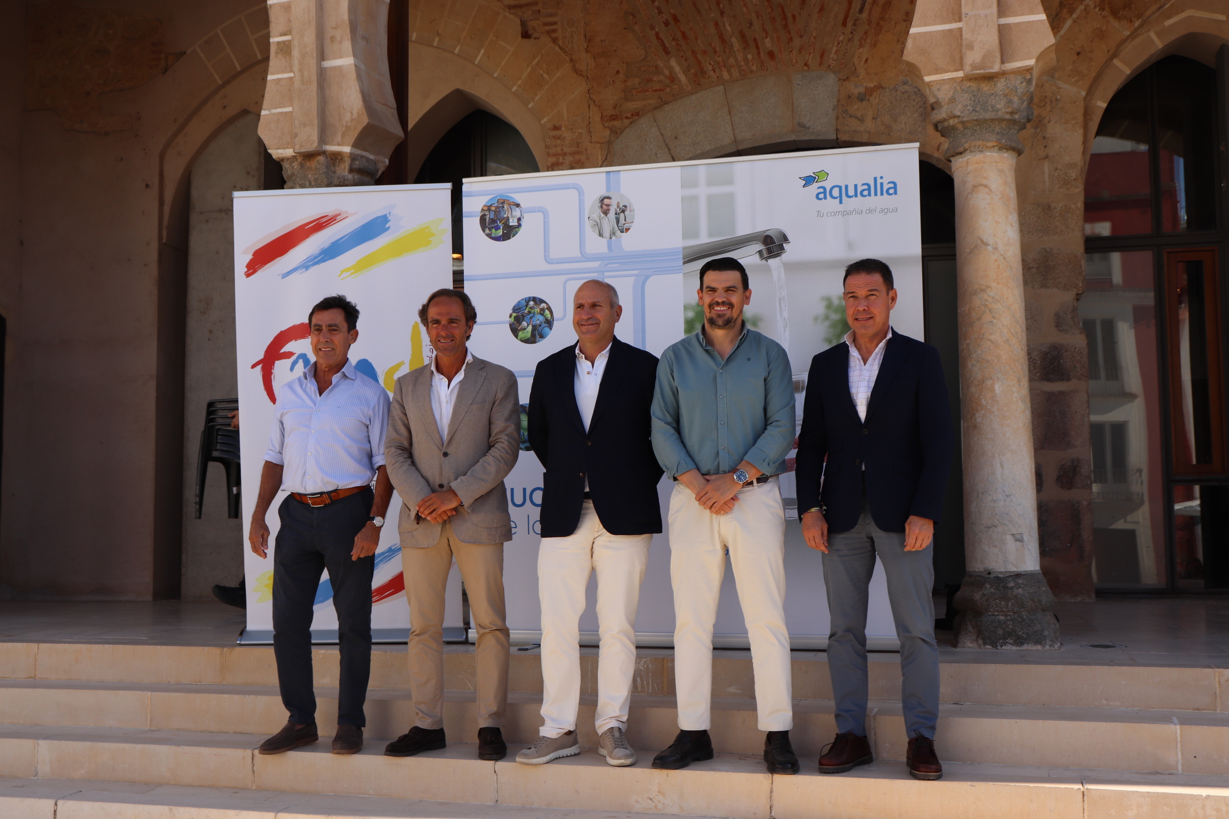 Participantes en la presentación