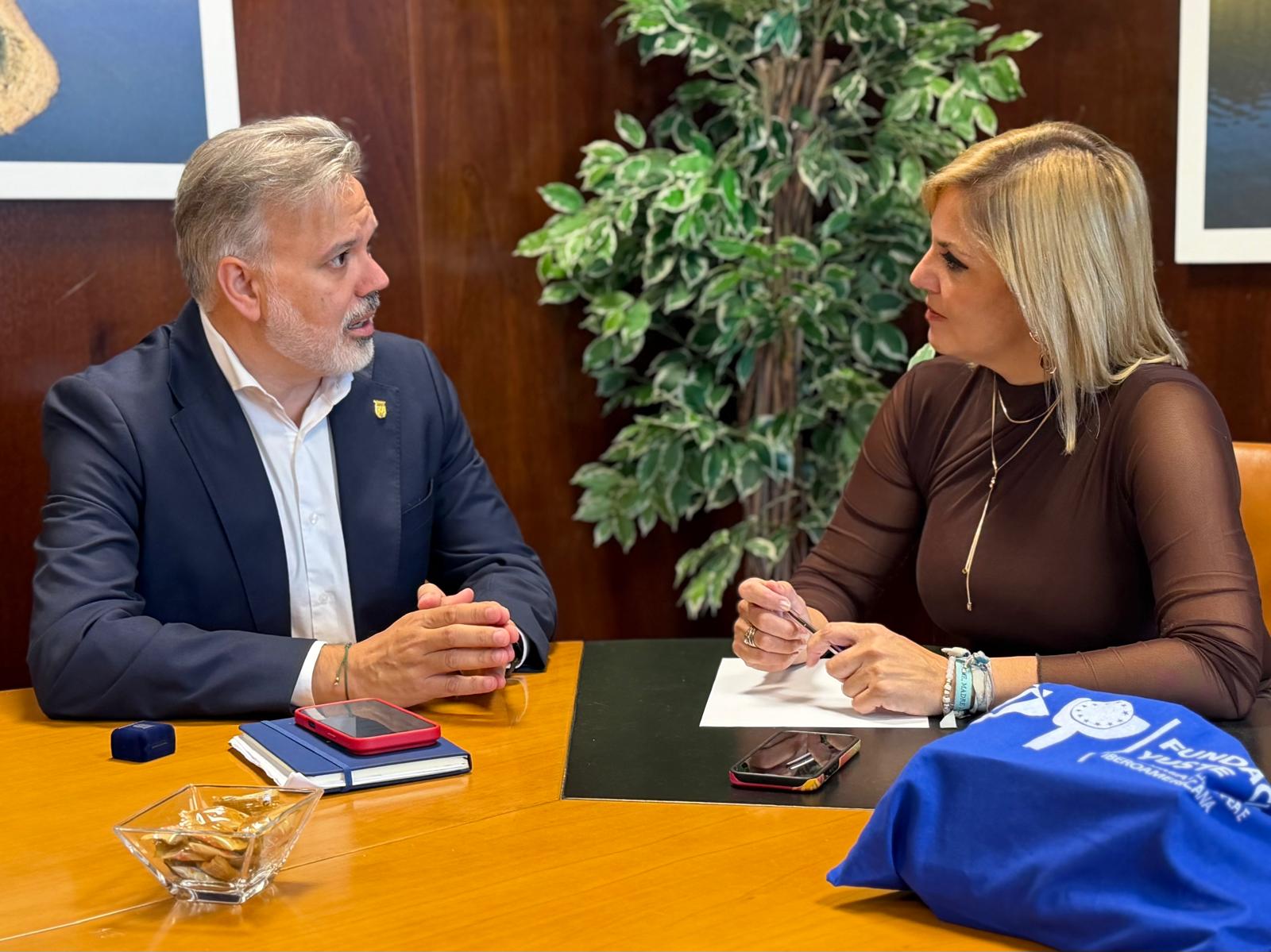 Reunión Fernando Pizarro y Elena Manzano foto 3