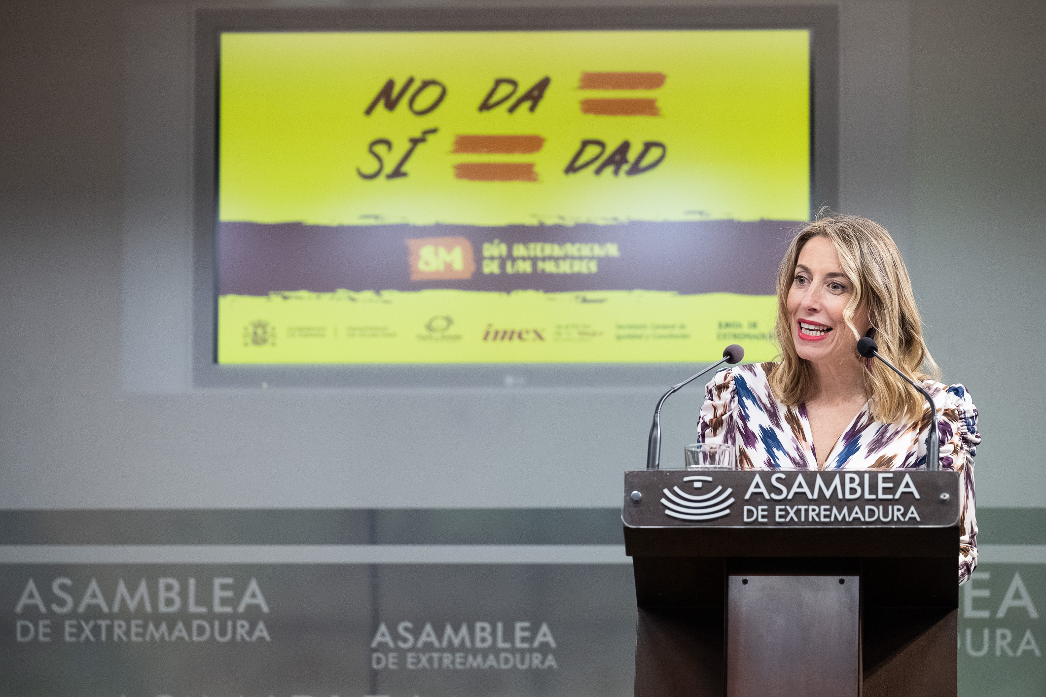 La presidenta de la Junta, María Guardiola, durante el acto.