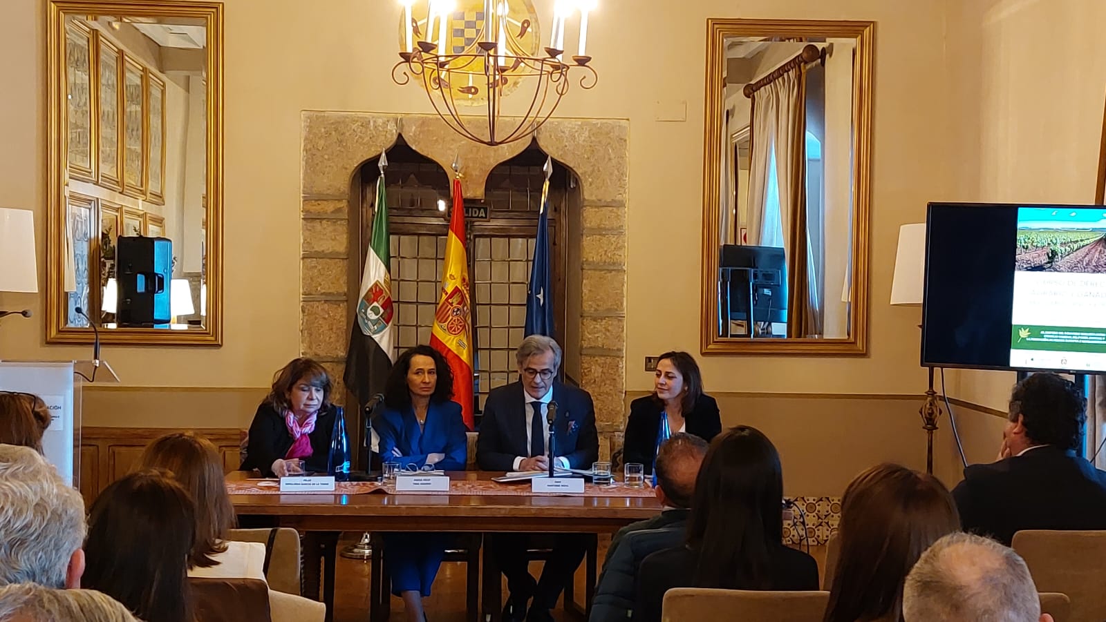 Image 3 of article Especialistas en Derecho Agrario y Ganadero se reúnen en Jarandilla de la Vera convocados por la Fundación Yuste y el Consejo General del Poder Judicial
